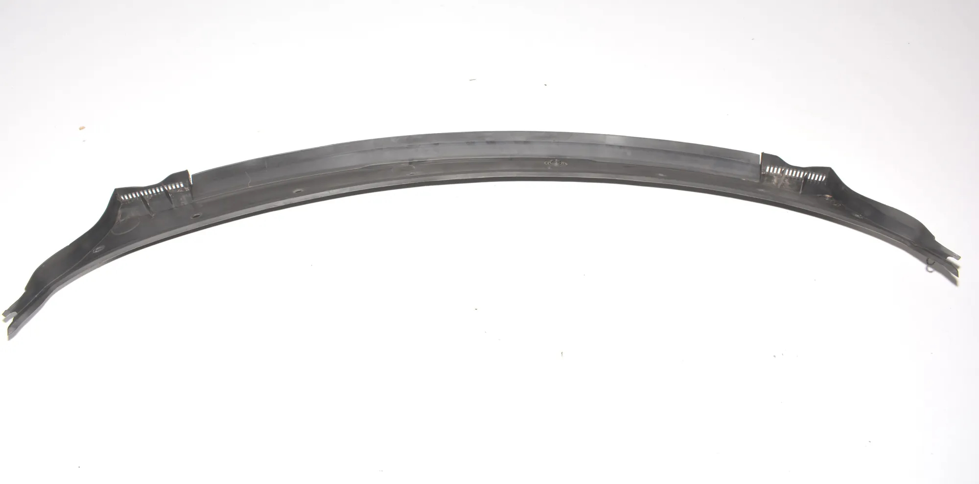 Front Wiper Cowl Trim – OEM 7292397 · BMW X6 X6 (F16, F86) (2014 - 2019) xDrive 30 d (2014 - 2019, 3.0 L, 190 kW) 2014 – 3