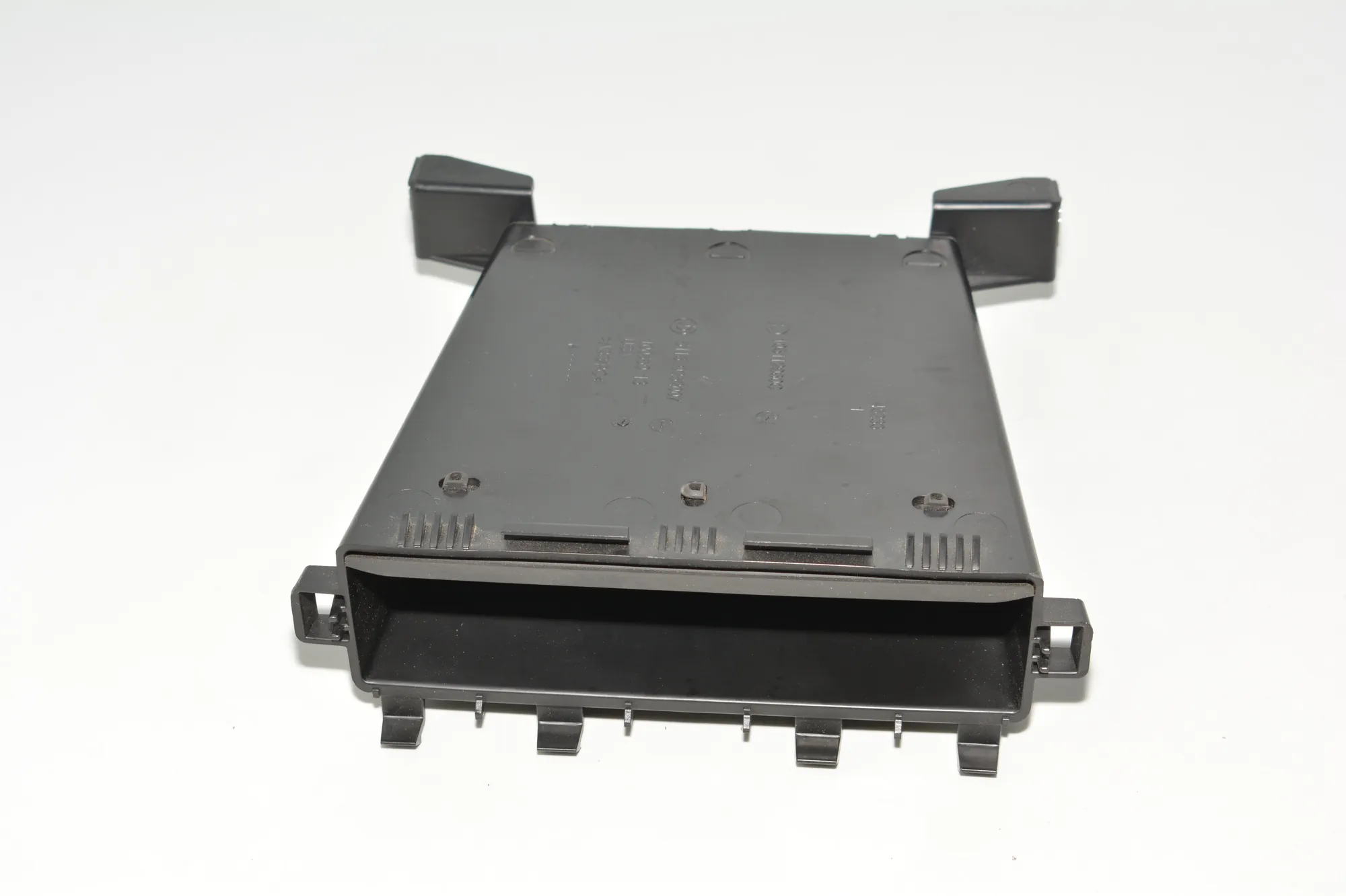 Glove Compartment – OEM 9252007 · BMW X6 (F16, F86) BMW X6 (F16, F86) xDrive 30 d 2014 – 3