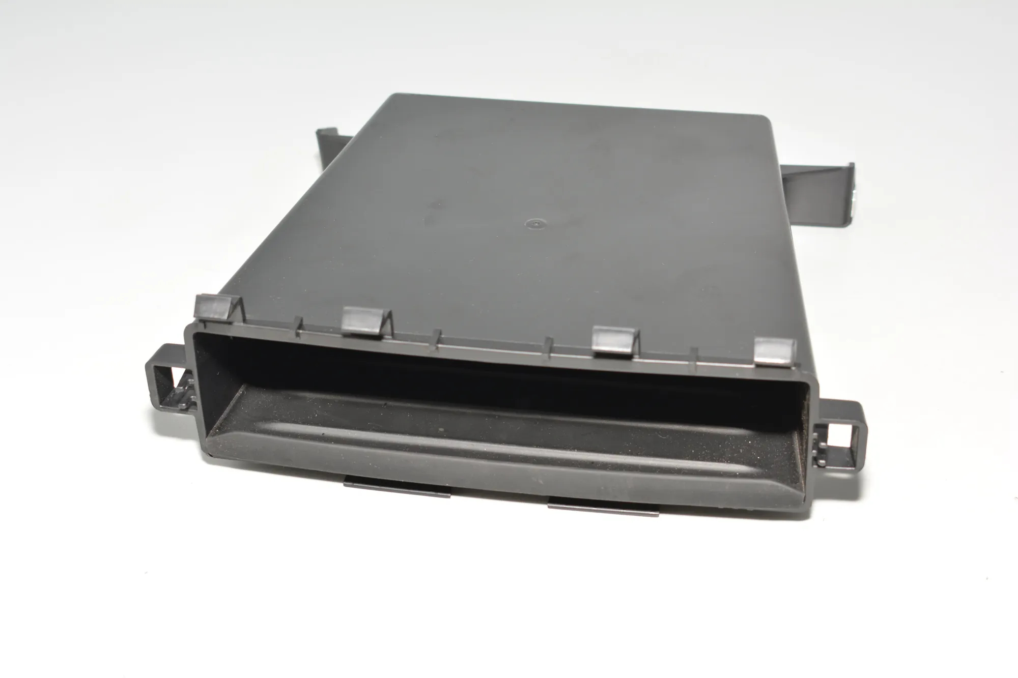 Glove Compartment – OEM 9252007 · BMW X6 (F16, F86) BMW X6 (F16, F86) xDrive 30 d 2014