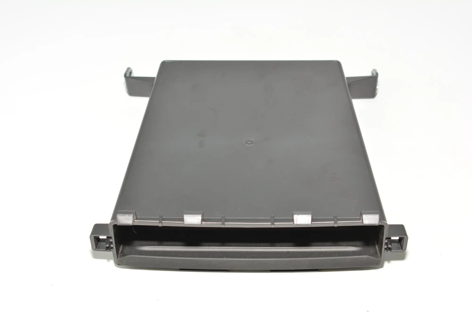 Glove Compartment – OEM 9252007 · BMW X6 (F16, F86) BMW X6 (F16, F86) xDrive 30 d 2014 – 4