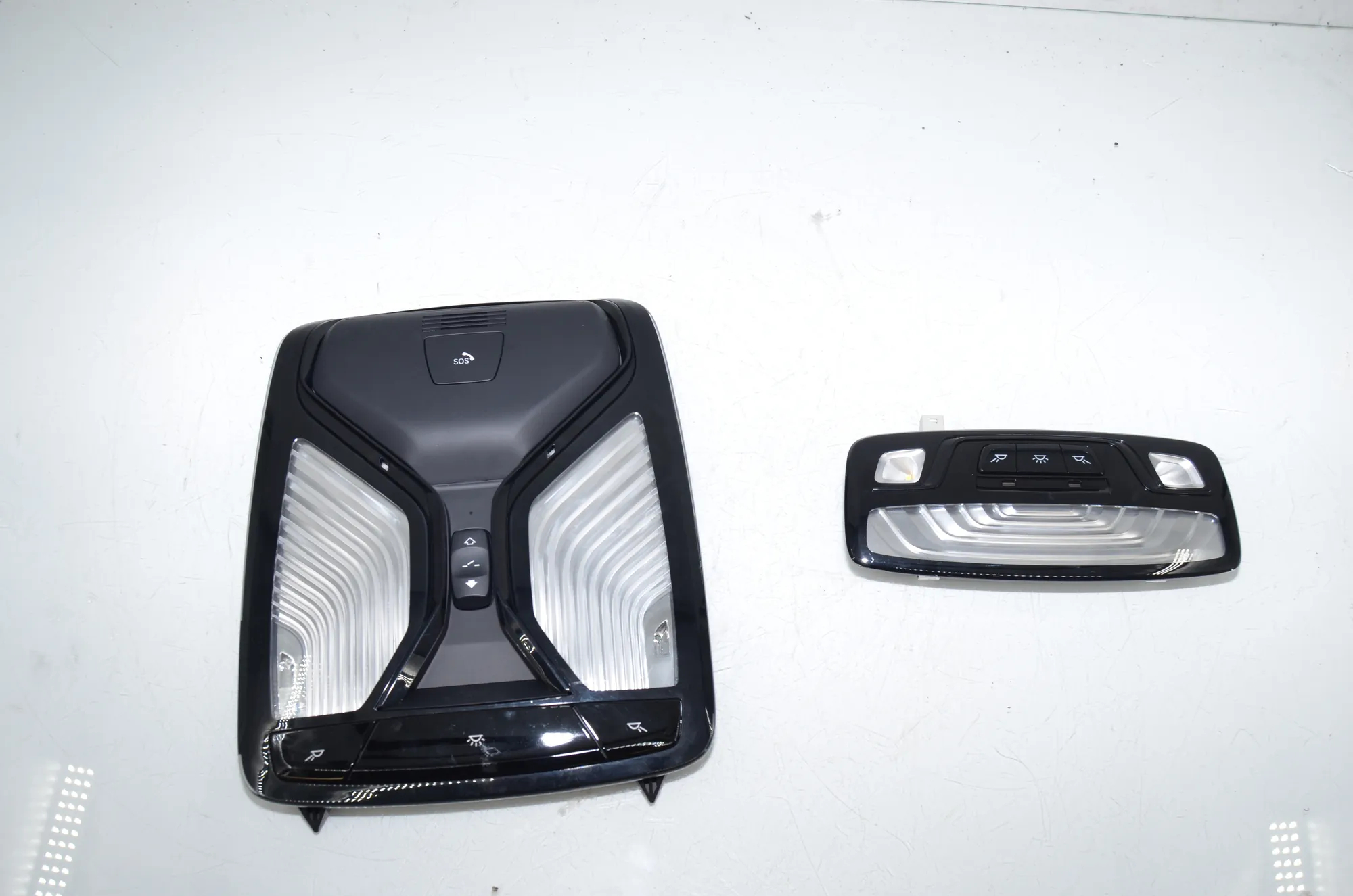 Interior Lighting – OEM 68484614 · BMW 5 (G30) BMW 5 (G30) 520 d Mild-Hybrid xDrive 2021 – 2
