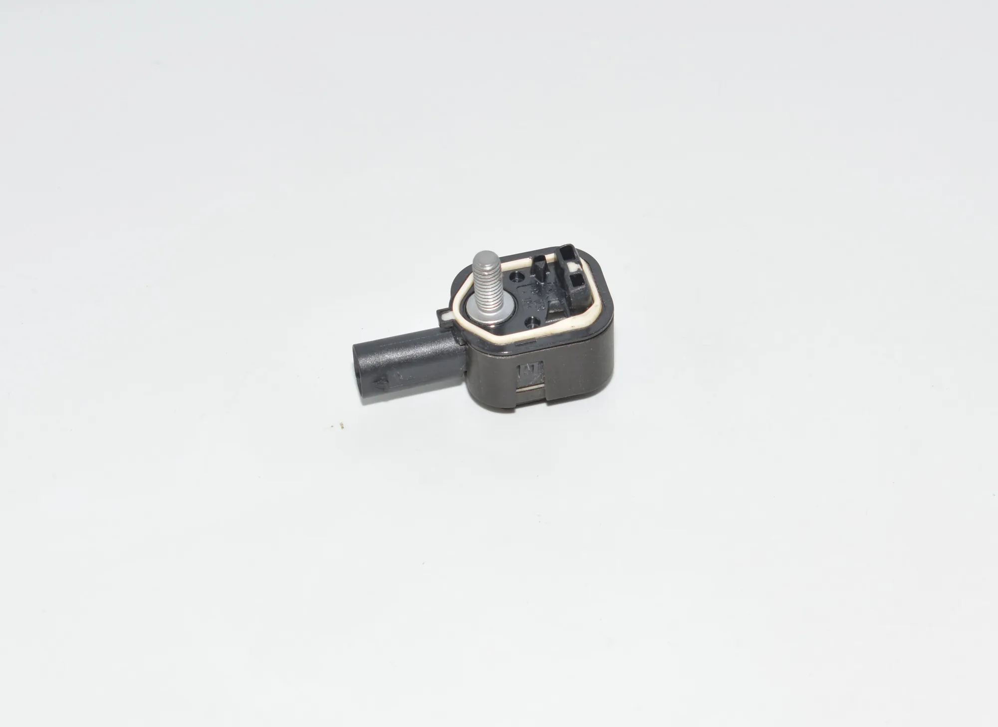 Left Side Impact Sensor – OEM 9224178 · BMW 5 Touring (F11) 520 d 2011 – 3