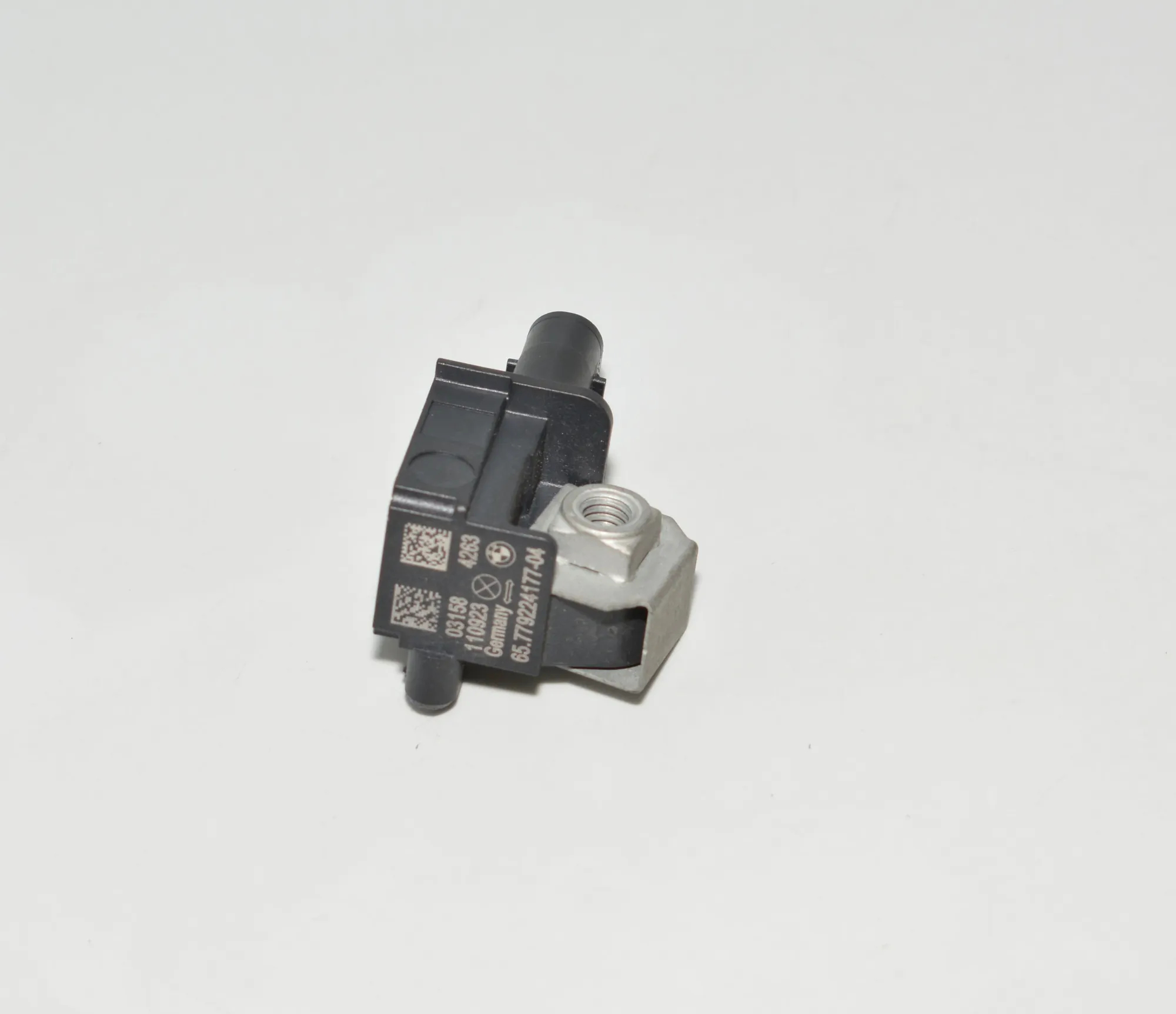 Front Right Impact Sensor – OEM 9224177 · BMW 5 Touring (F11) 520 d 2011 – 3