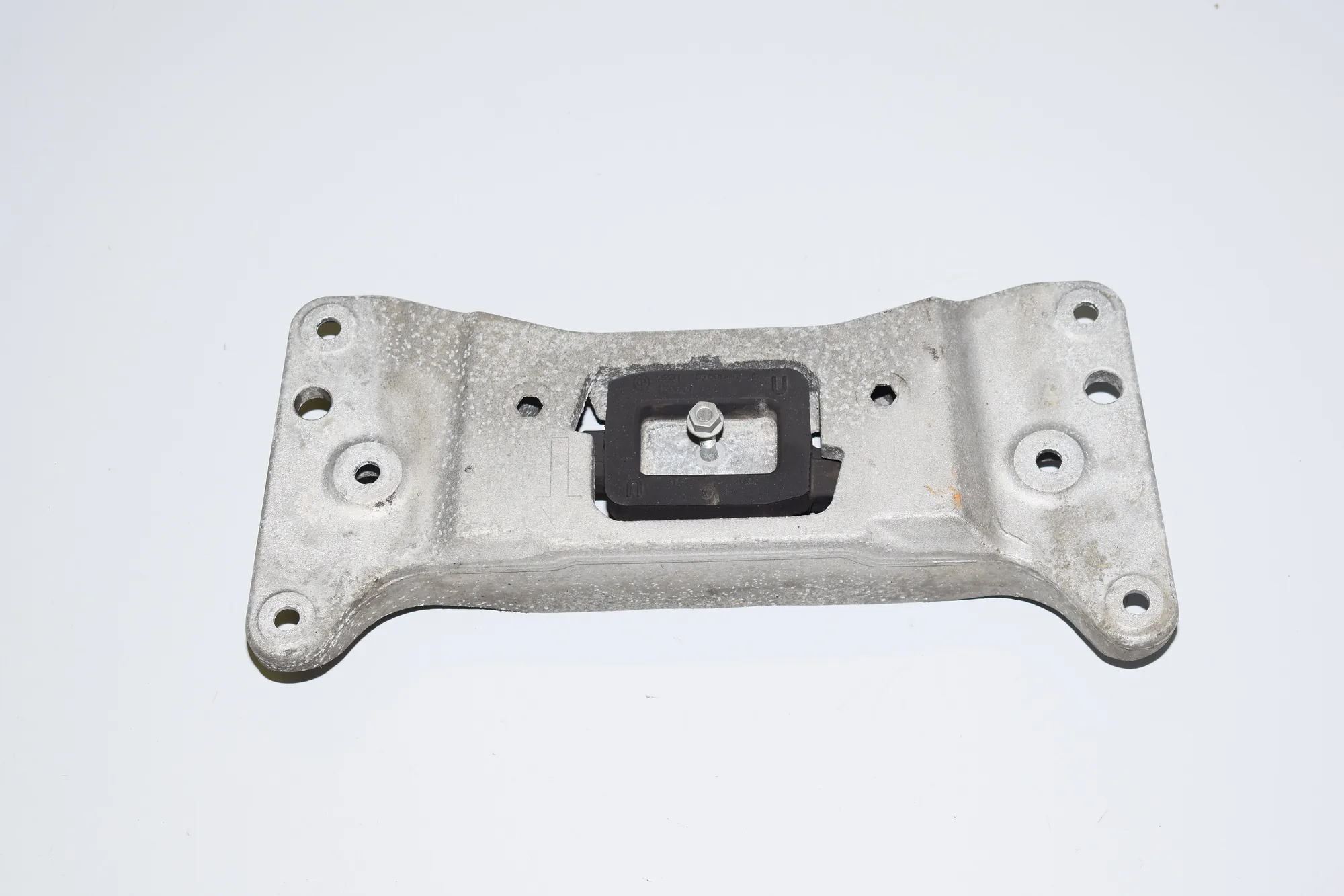Gearbox Mount – OEM 6781222 · BMW 5 Touring (F11) 520 d 2011