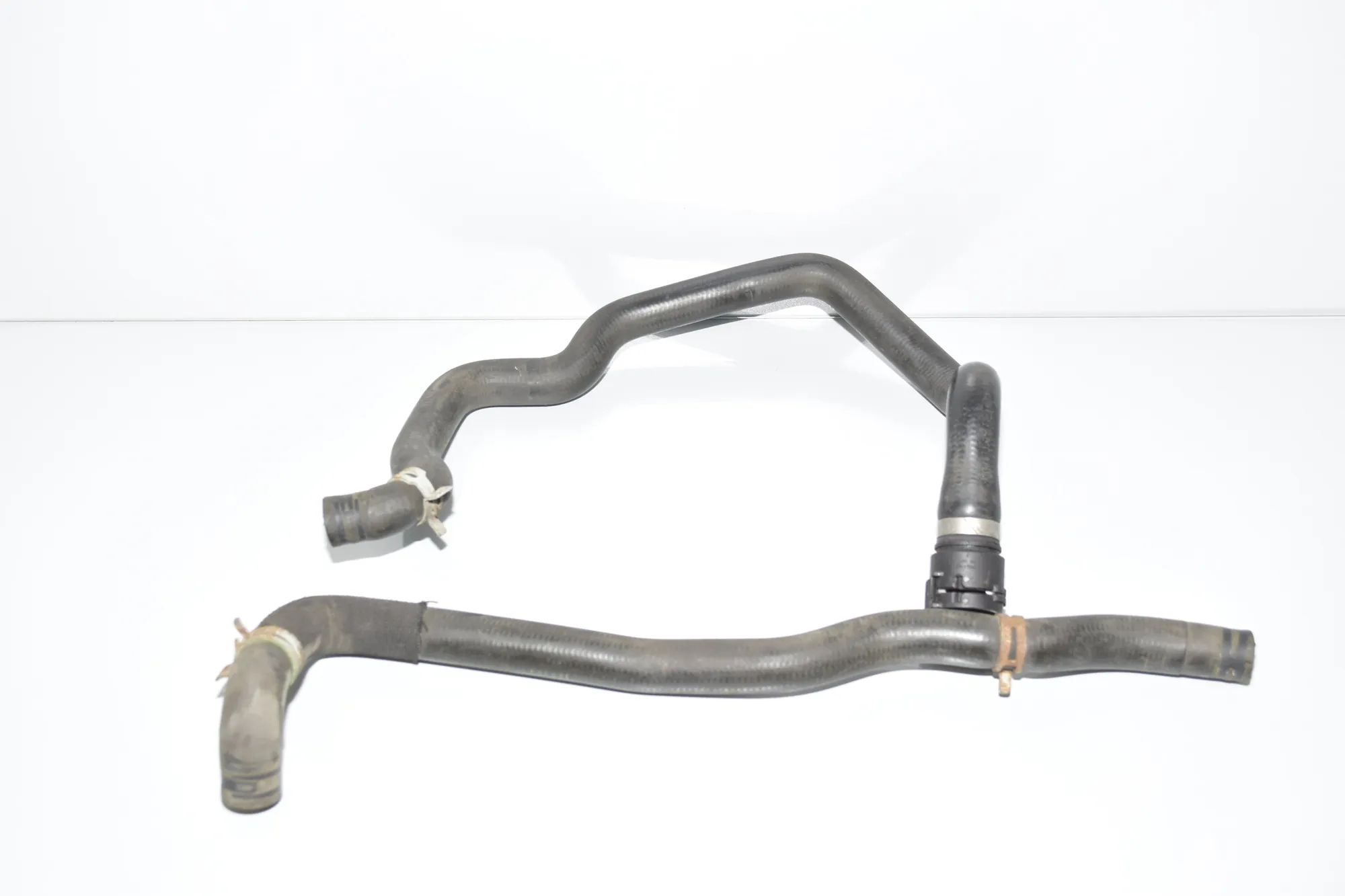 Coolant Hose Pipe – OEM 9224372 · BMW 5 Touring (F11) 520 d 2011 – 3