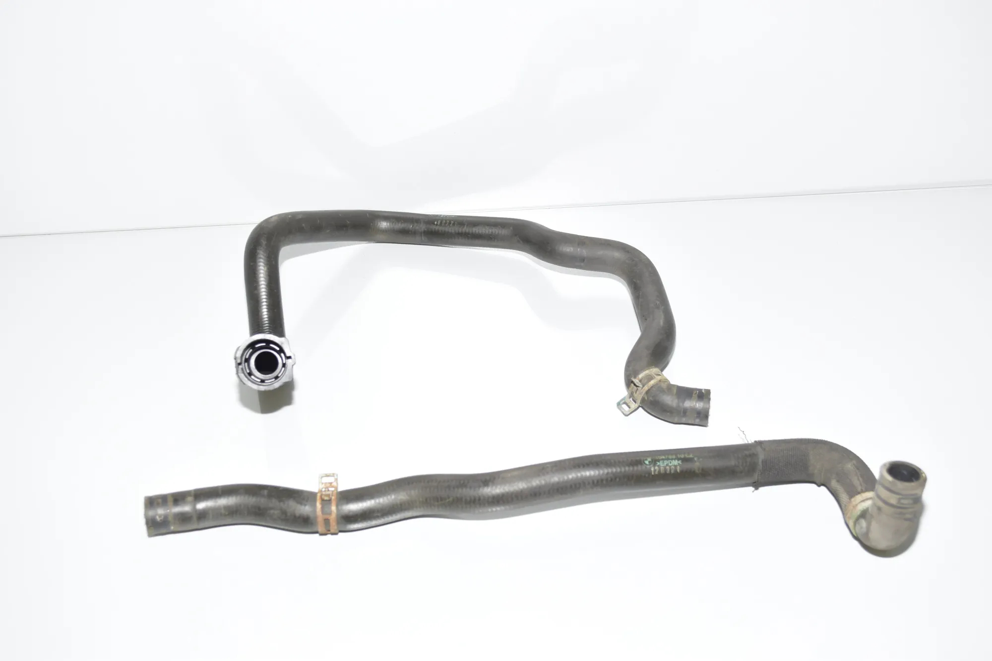 Coolant Hose Pipe – OEM 9224372 · BMW 5 Touring (F11) 520 d 2011