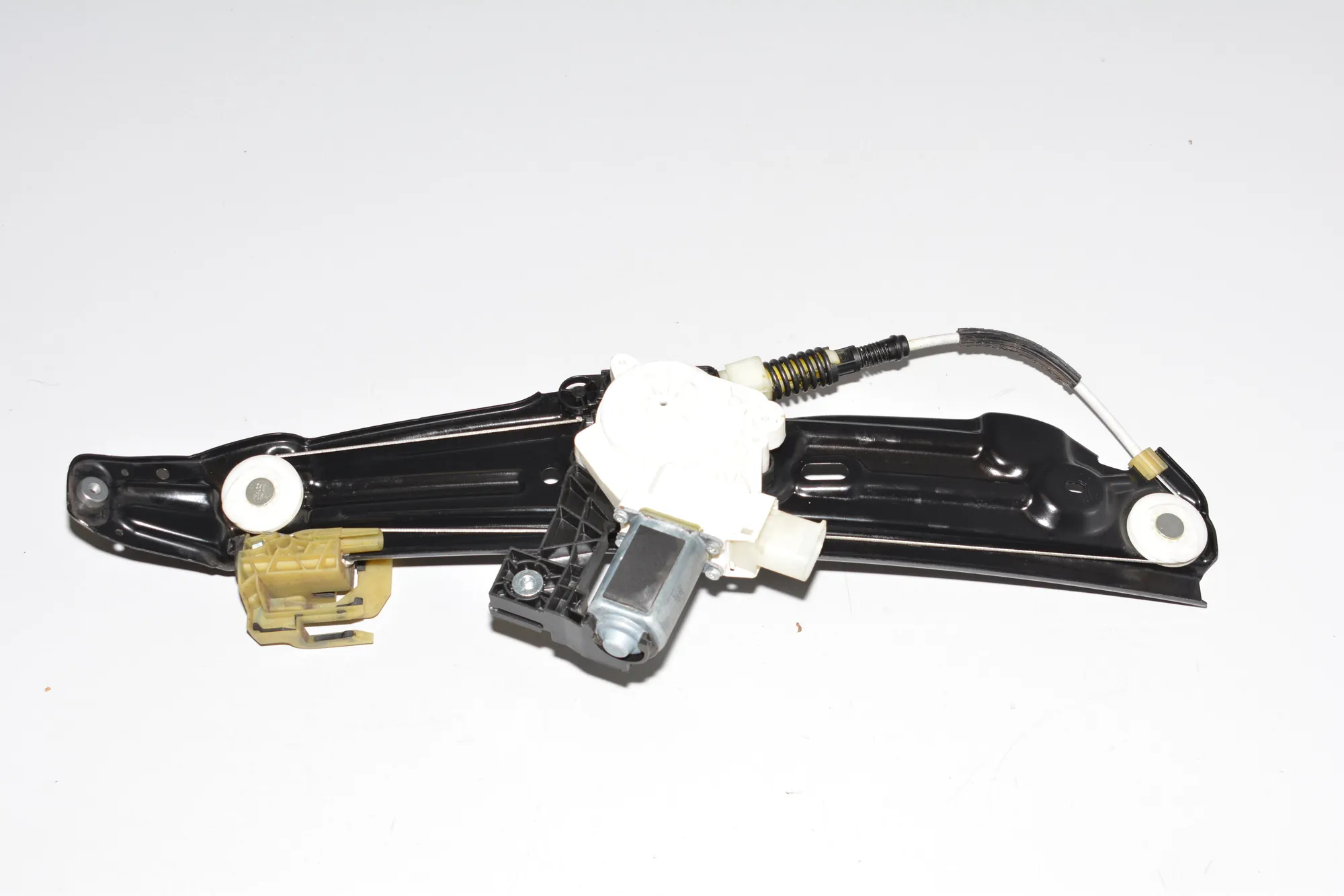 Rear Left Window Regulator – OEM 7182613 · BMW 5 Touring (F11) 520 d 2011 – 3