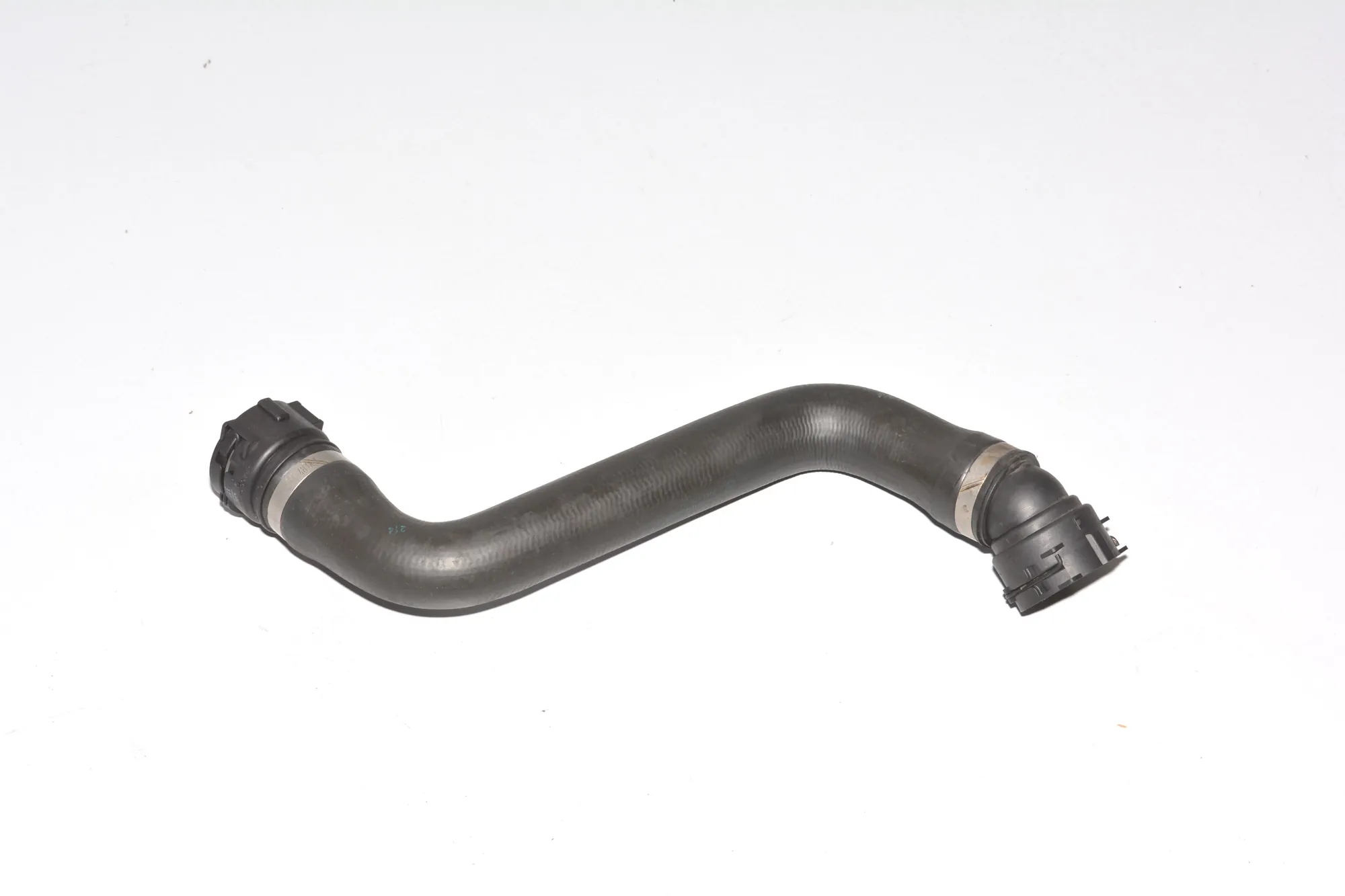 Right Side Cooling Radiator Hose – OEM 8514245 · BMW 5 Touring (F11) 520 d 2011