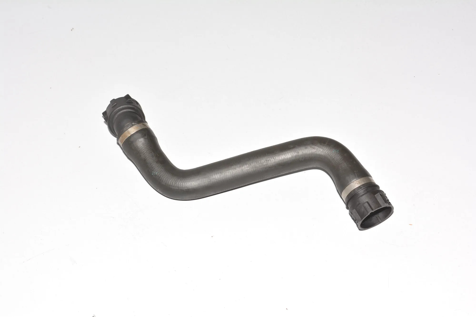 Right Side Cooling Radiator Hose – OEM 8514245 · BMW 5 Touring (F11) 520 d 2011 – 2