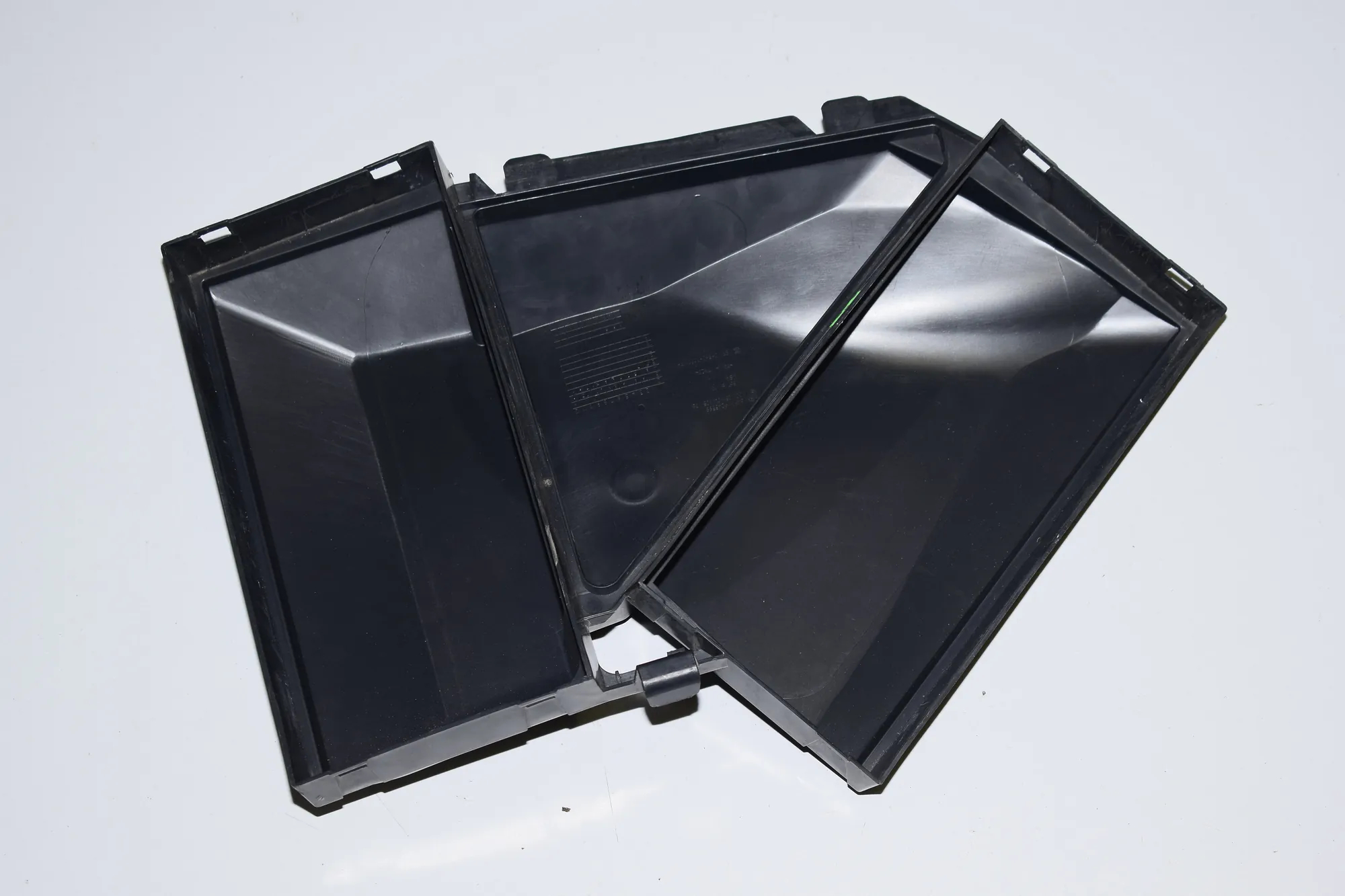 Air Filter Box Upper Part – OEM 9245588 · BMW X6 (F16, F86) BMW X6 (F16, F86) 2016 – 2