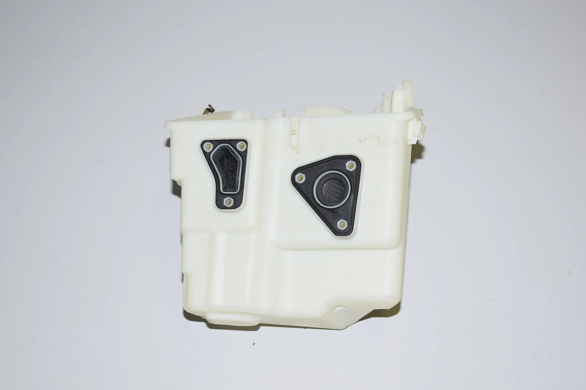 Fuse Box – OEM 7798782 · BMW X6 (F16, F86) BMW X6 (F16, F86) 2016 – 3