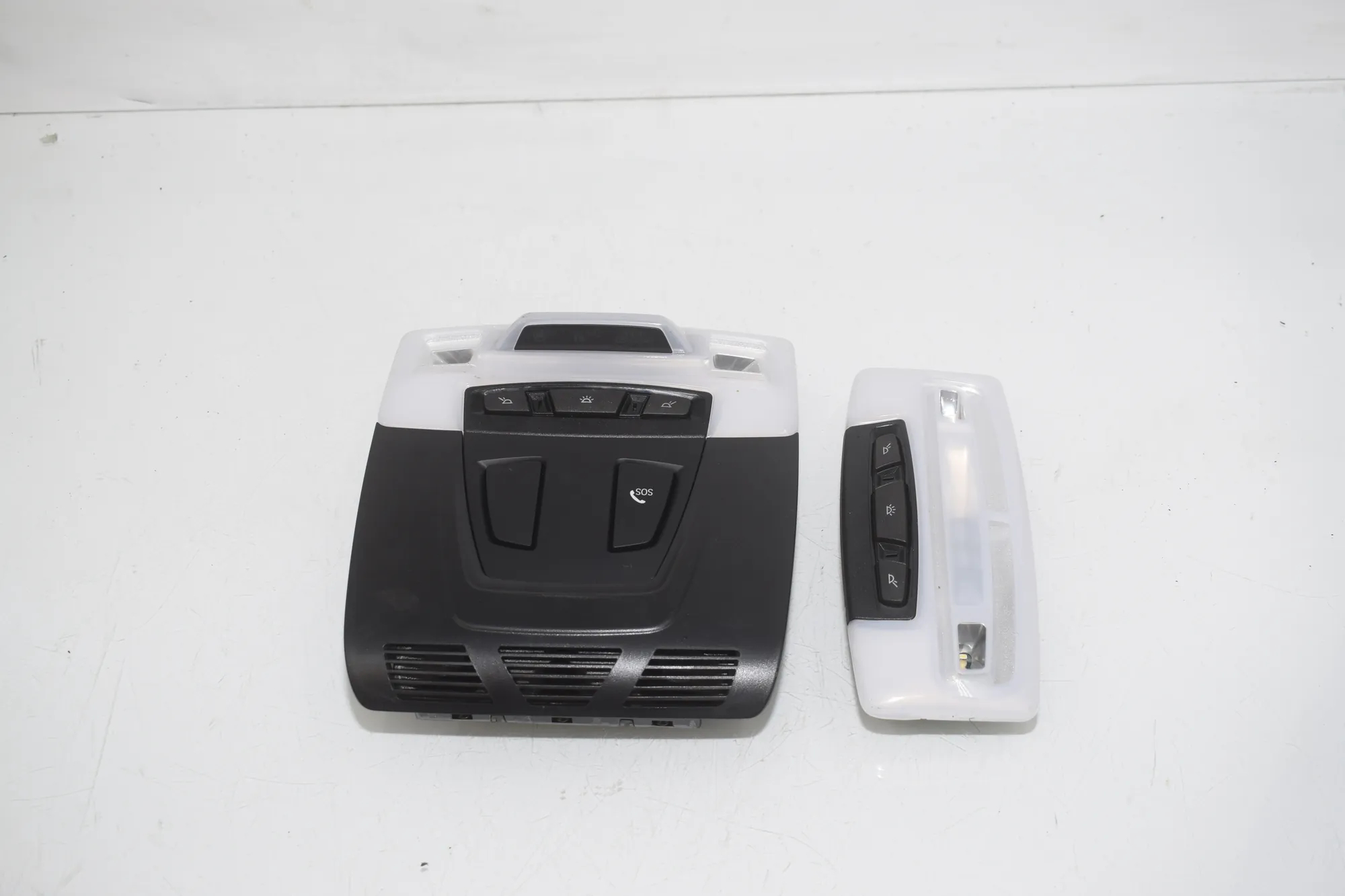 Interior Lighting – OEM 9348998 · BMW X1 (F48) xDrive 18 d 2017
