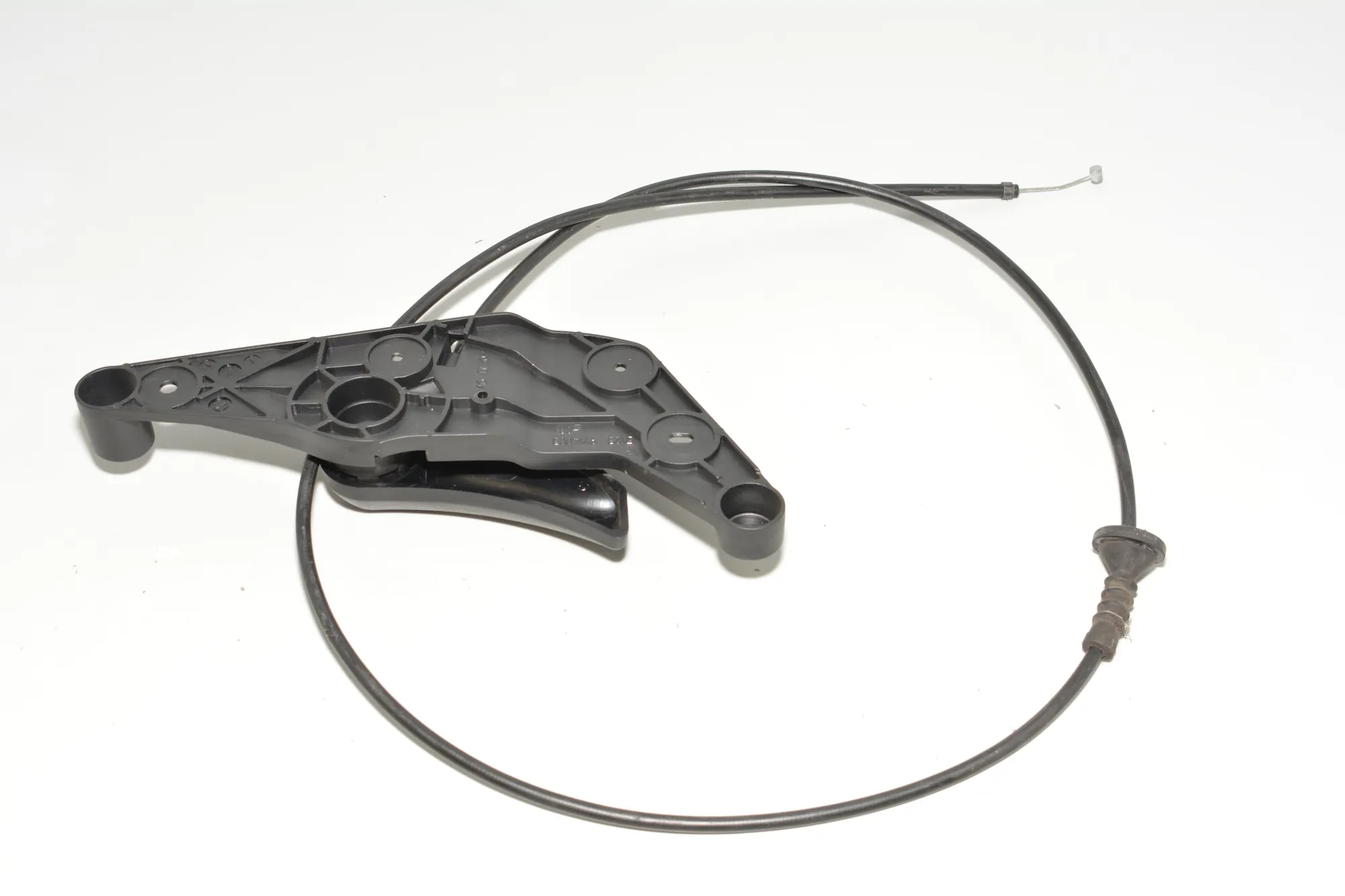 Bonnet Lock Cable – OEM 7255801 · BMW 5 Touring (F11) 520 d 2011 – 3