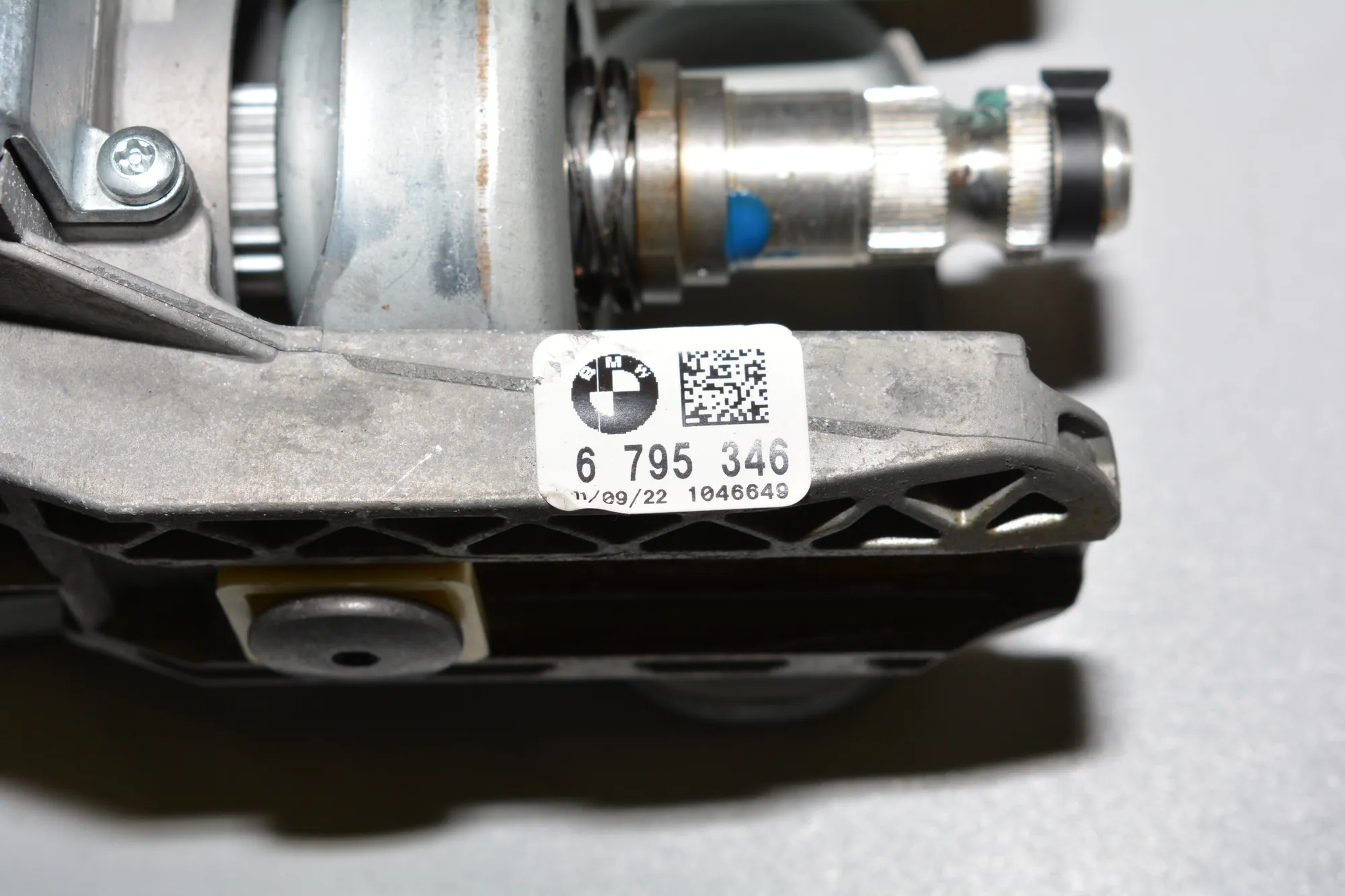 Steering Wheel Adjustment Mechanism – OEM 6795346 · BMW 5 Touring (F11) 520 d 2011 – 6