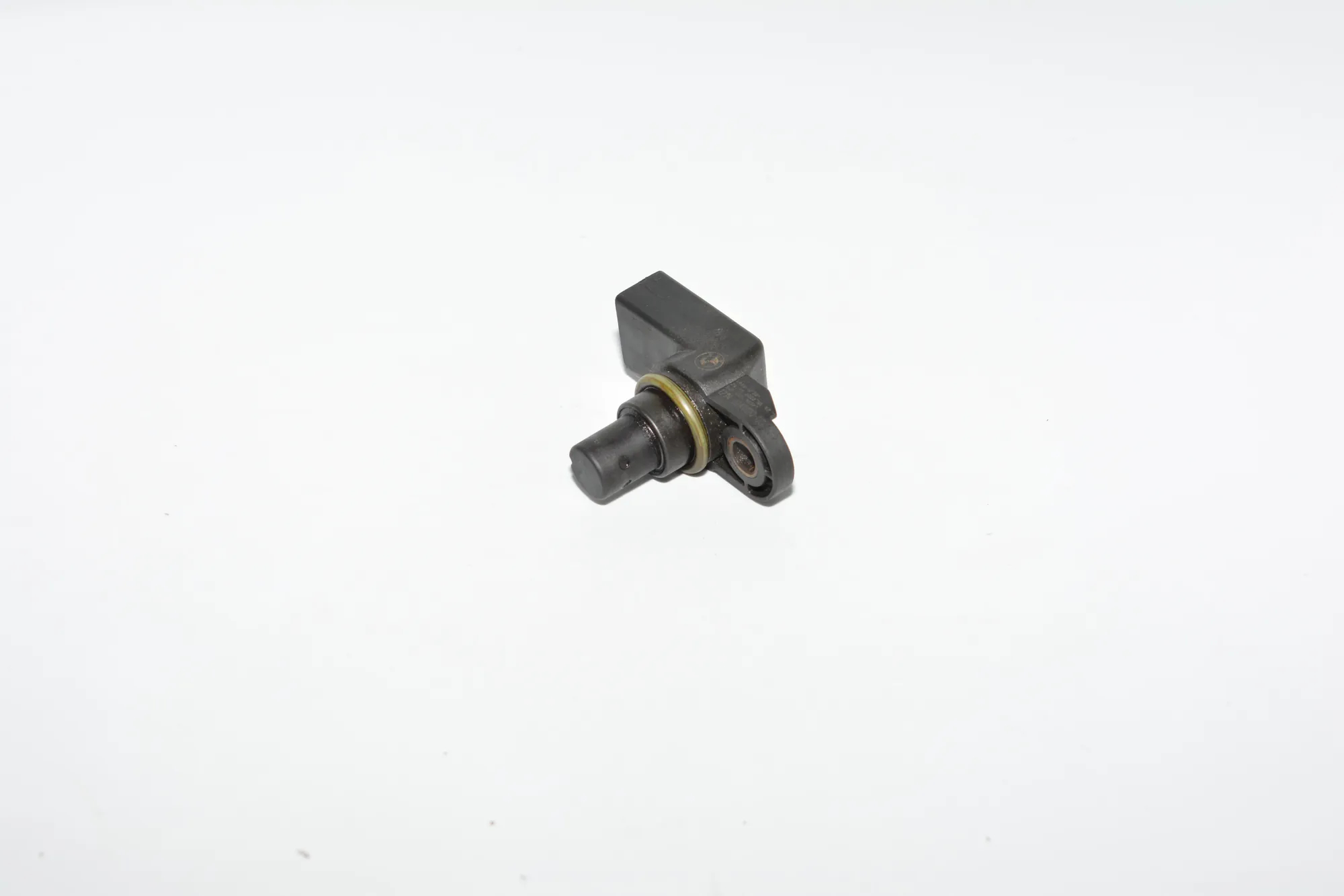 Camshaft Position Sensor – OEM 2249320 · BMW 5 Touring (E39) 530 d 2003 – 3