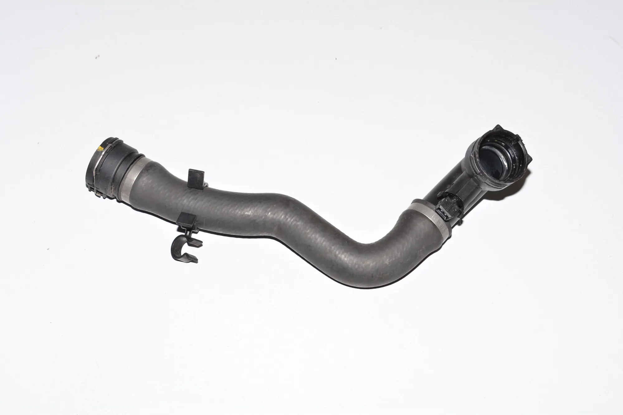 Right Side Cooling Radiator Hose – OEM 7500750 · BMW X5 (E53) 4.6 is 2002 – 3