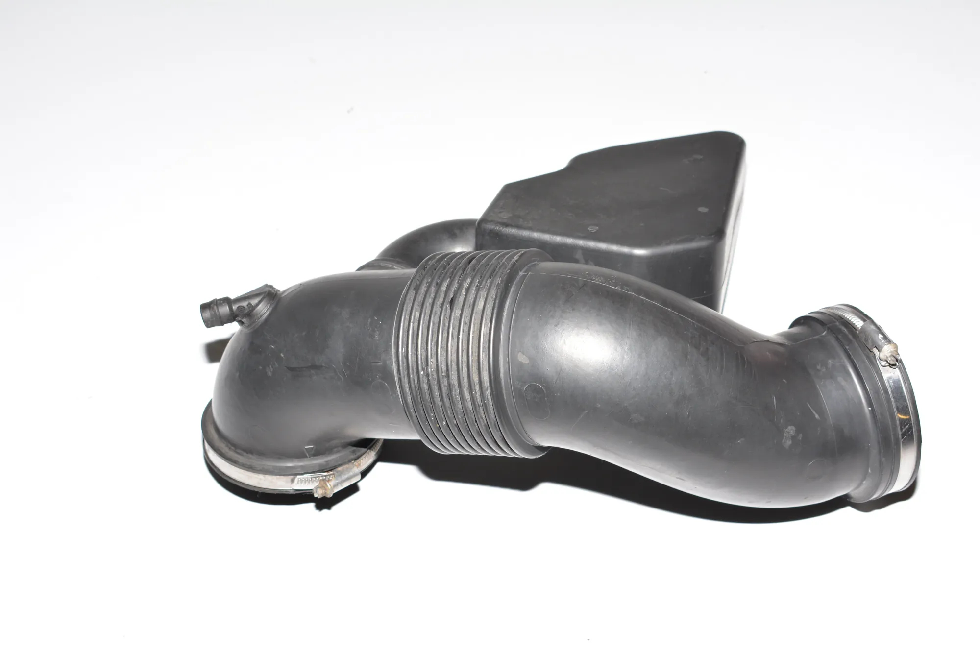 Air Intake Tube – OEM 1438285 · BMW X5 (E53) 4.6 is 2002 – 3