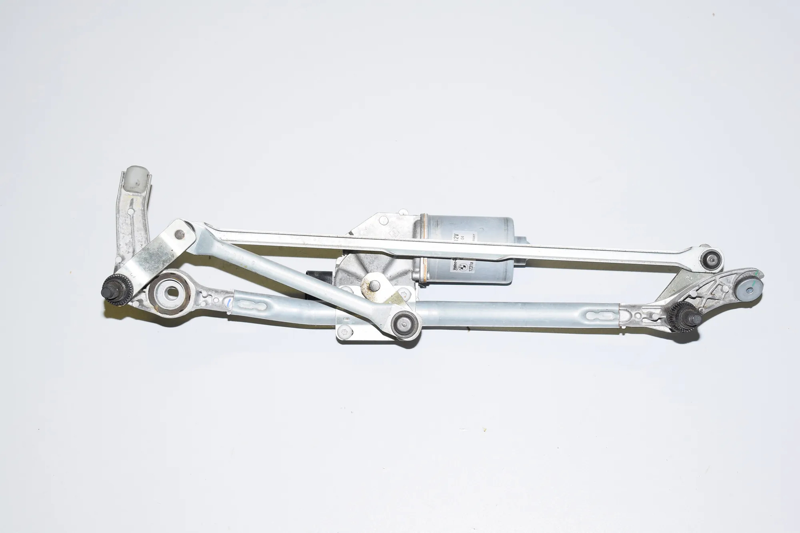 Front Windshield Wiper Mechanism – OEM 6978264 · BMW 3 Touring (E91) 325 d 2011 – 2