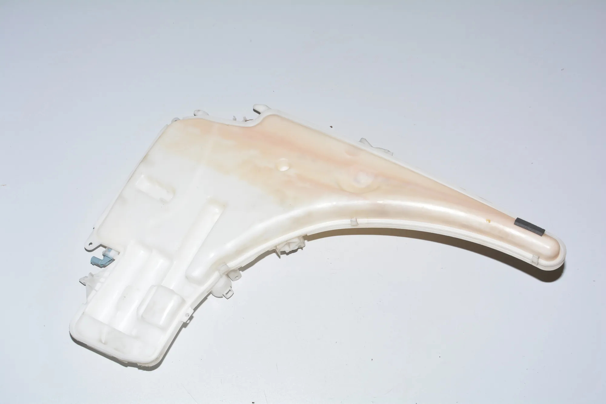 Window Washer Tank – OEM 7068998 · BMW 3 Touring (E91) 325 d 2011 – 4