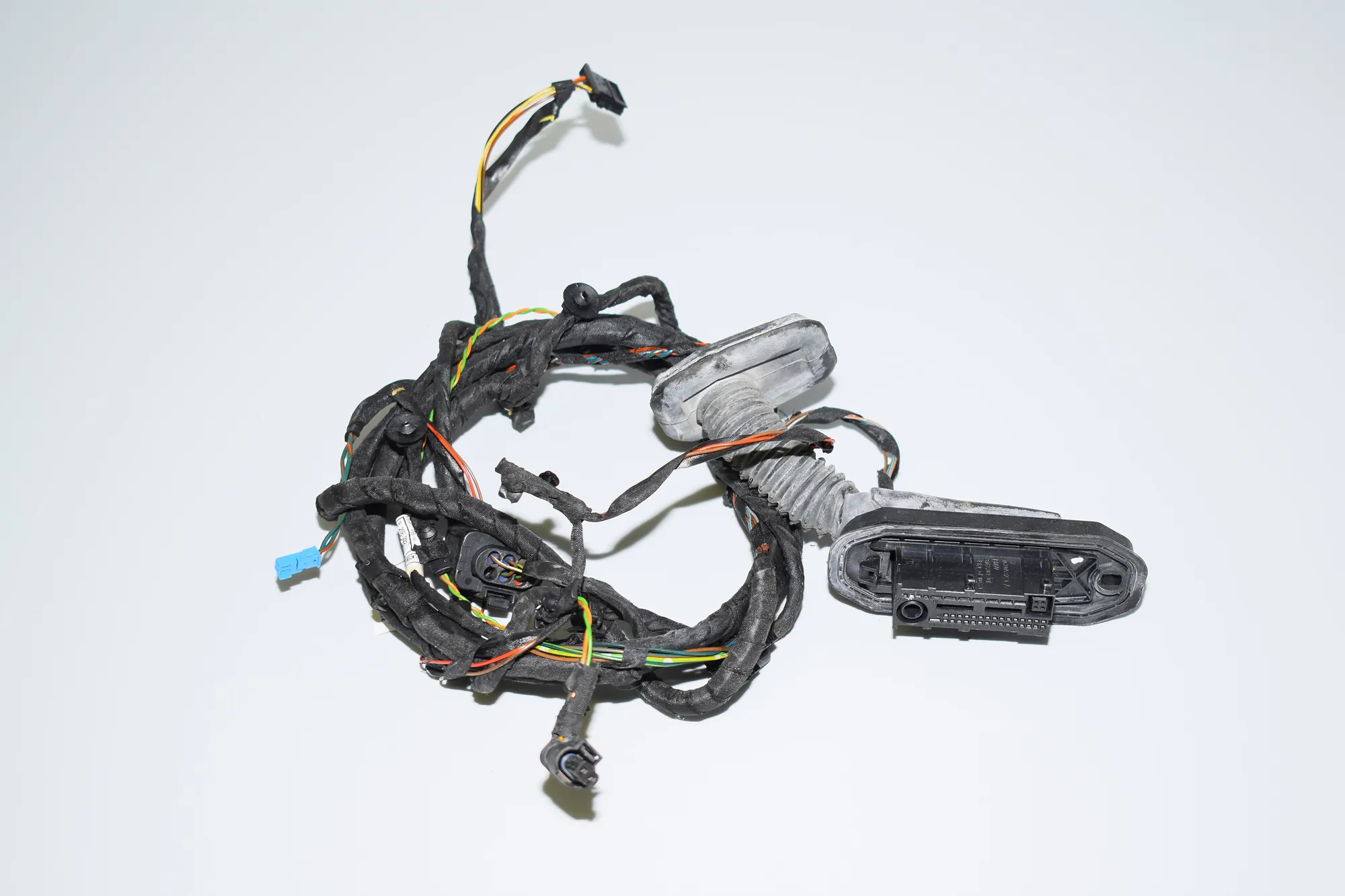 Front Left Door Wiring – OEM 9256002 · BMW 5 (F10) 520 d 2011 – 3
