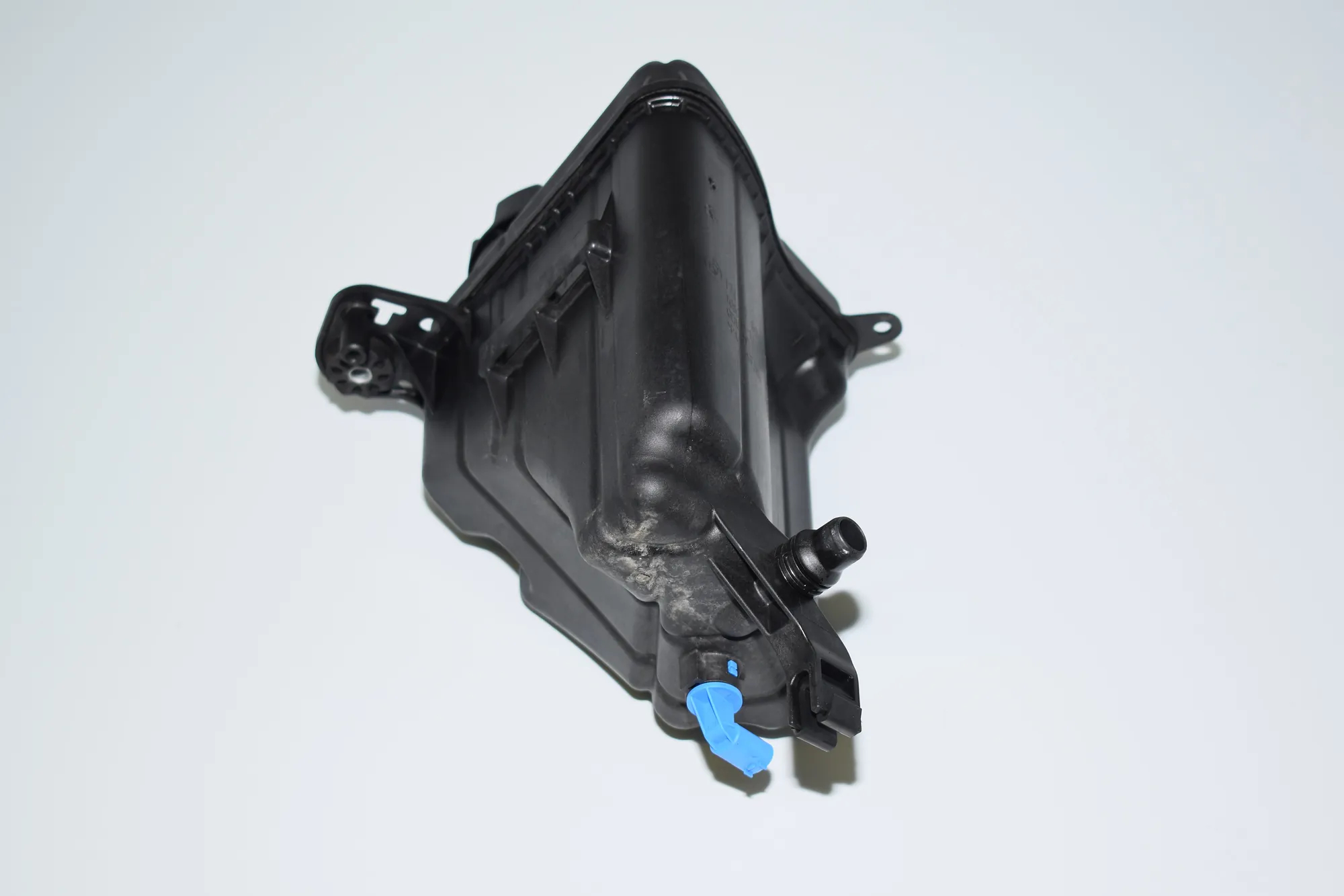Expansion Tank – OEM 7601949 · BMW 5 (F10) 520 d 2011 – 4