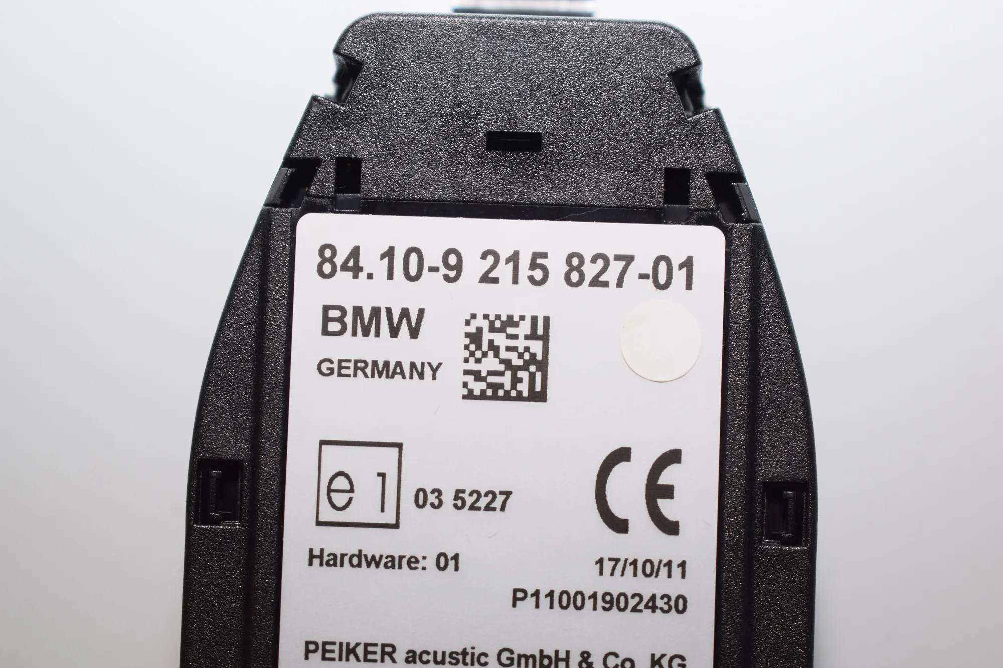 Other Control Units – OEM 9215827 · BMW 5 (F10) 520 d 2011 – 5
