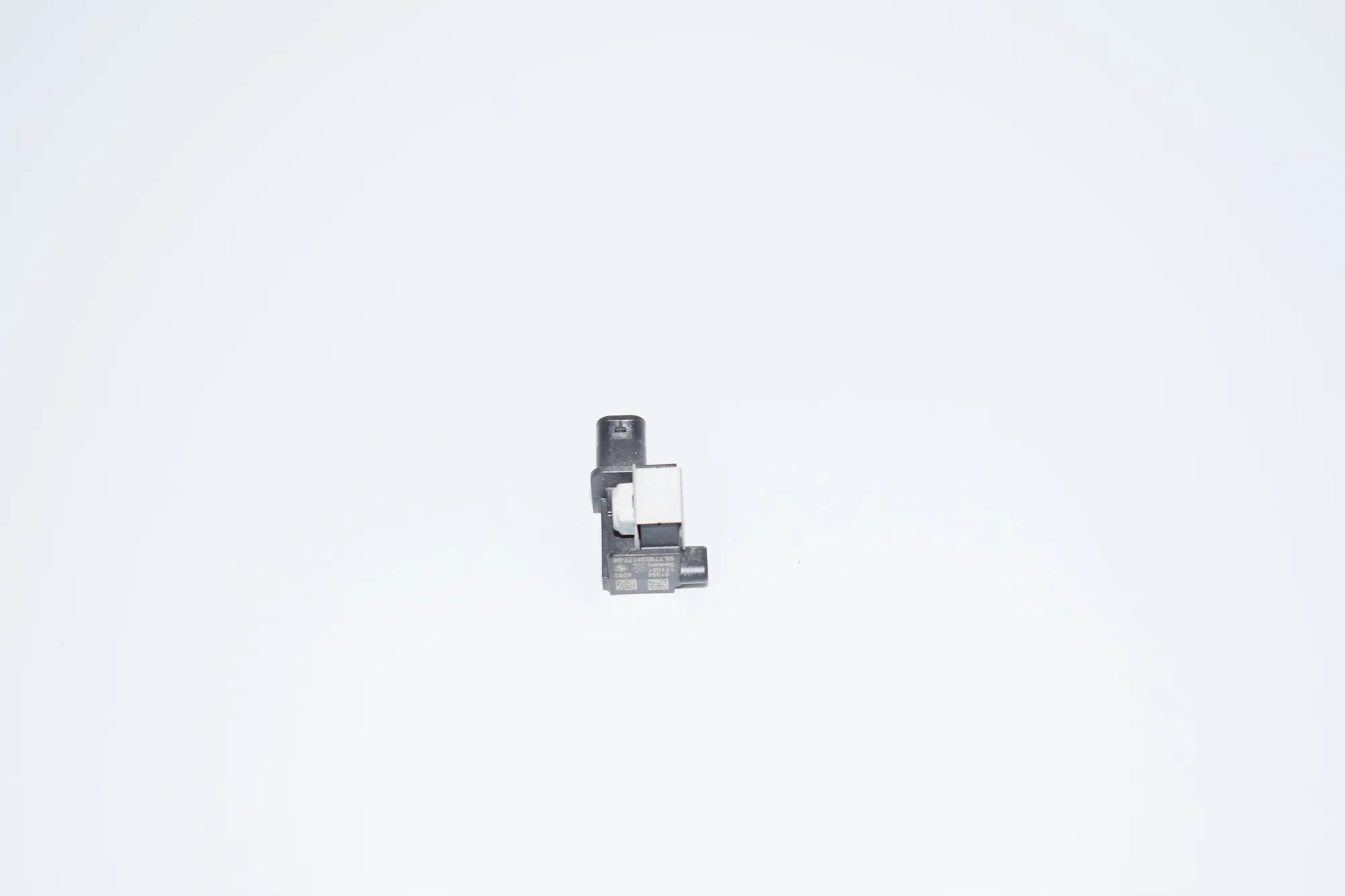 Front Right Impact Sensor – OEM 9224177 · BMW 5 (F10) 520 d 2011 – 2