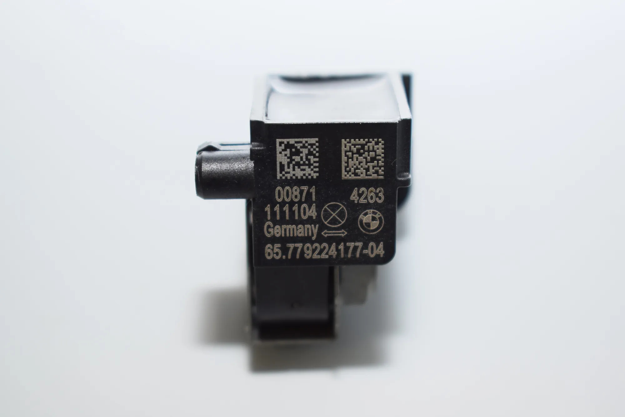 Front Left Impact Sensor – OEM 9224177 · BMW 5 (F10) 520 d 2011 – 4