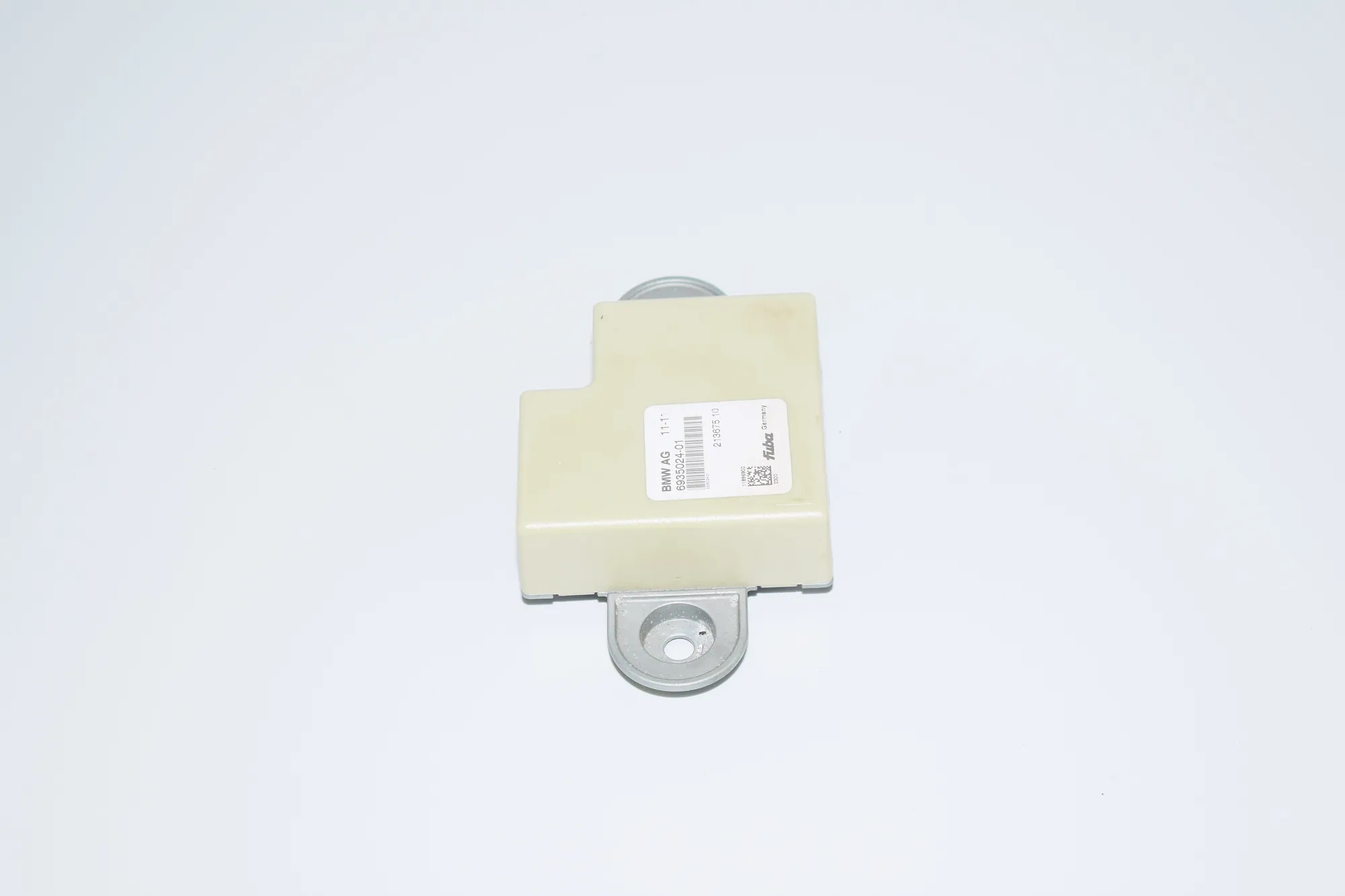Antenna – OEM 6935024 · BMW 5 (F10) 520 d 2011 – 2