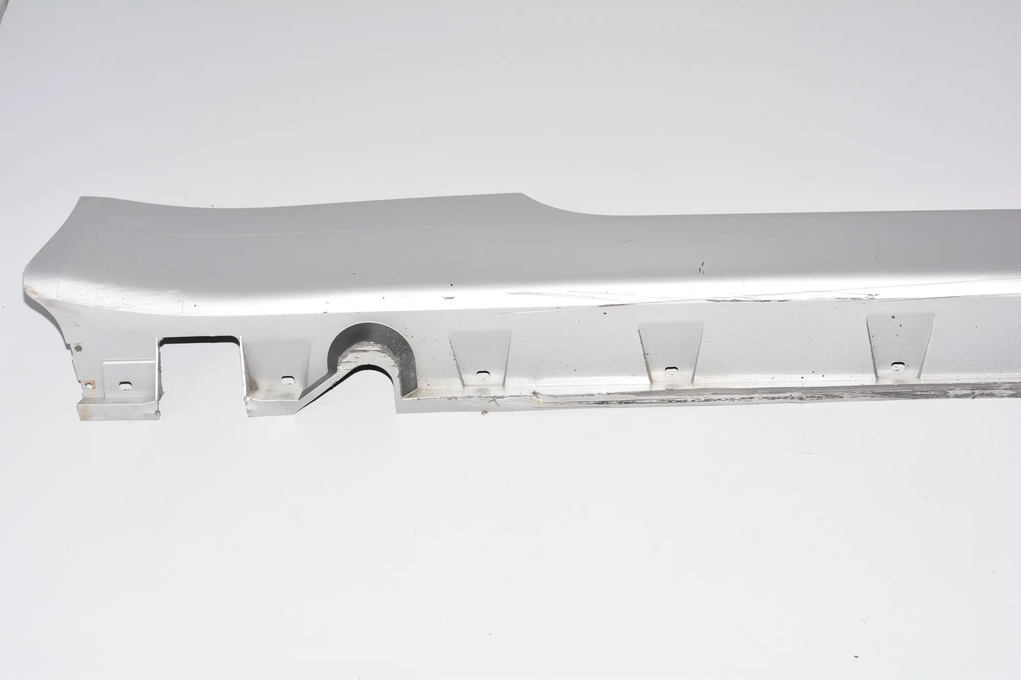 Right Side Plastic Sideskirt Cover – OEM 7008856 · BMW 6 Cabrio (E64) 650 i 2005 – 5