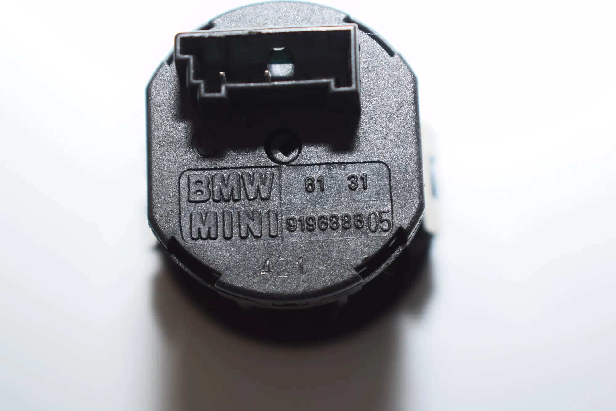 SRS Switch – OEM 9196886 · BMW 5 (F10) 520 d 2011 – 5