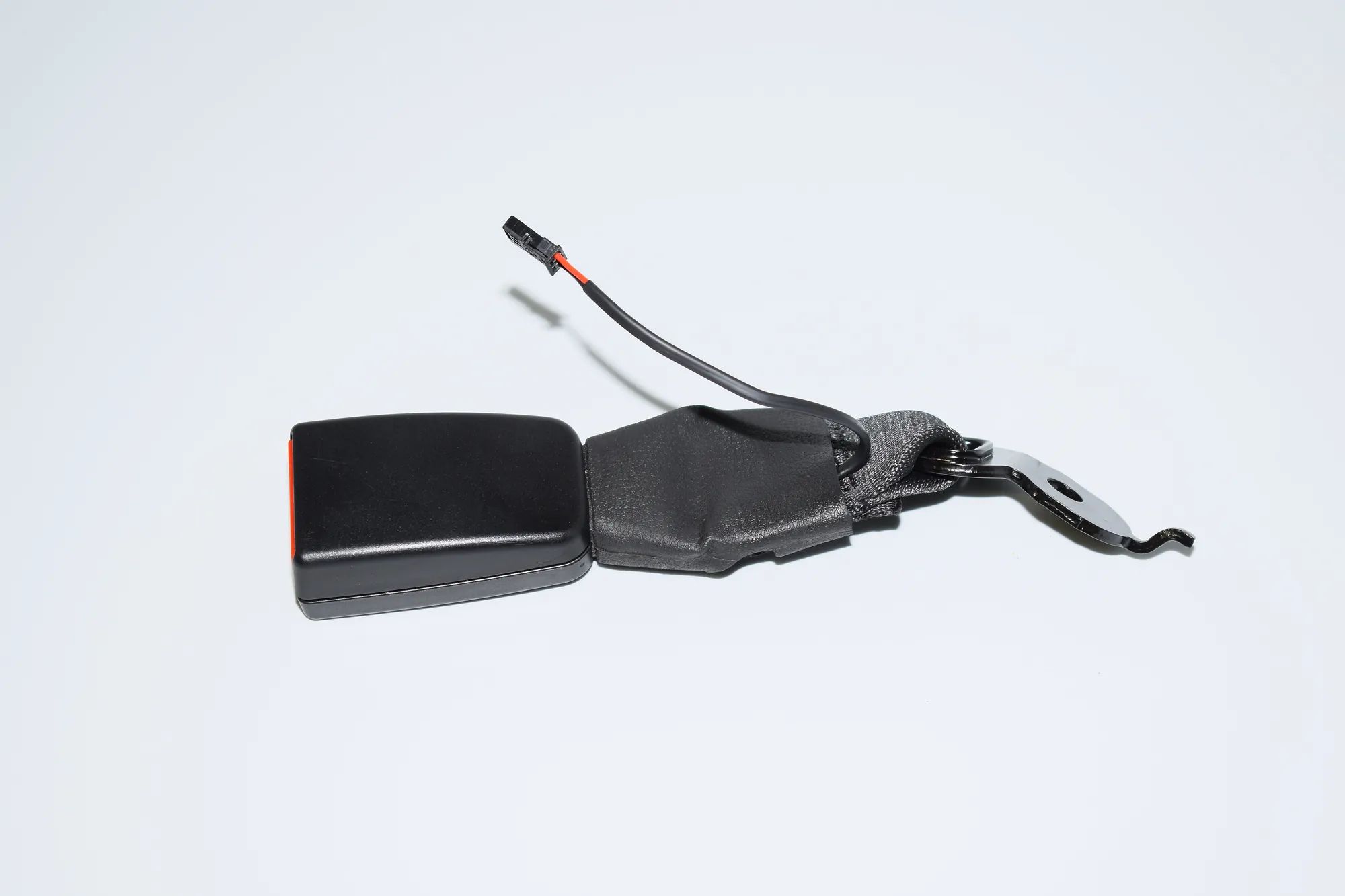 Rear Middle Seat Buckle – OEM 7243275 · BMW 5 (F10) 520 d 2011