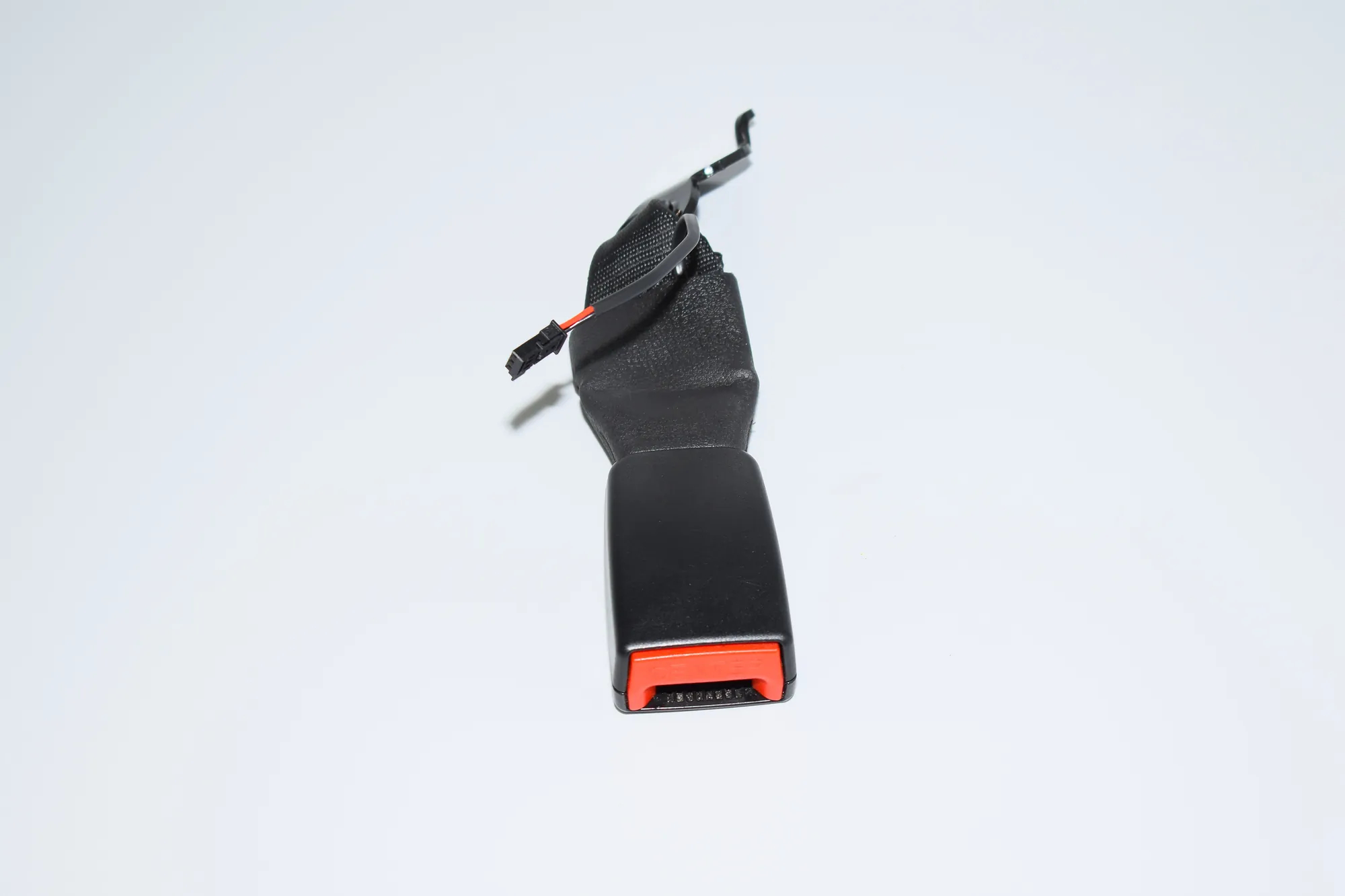 Rear Middle Seat Buckle – OEM 7243275 · BMW 5 (F10) 520 d 2011 – 2
