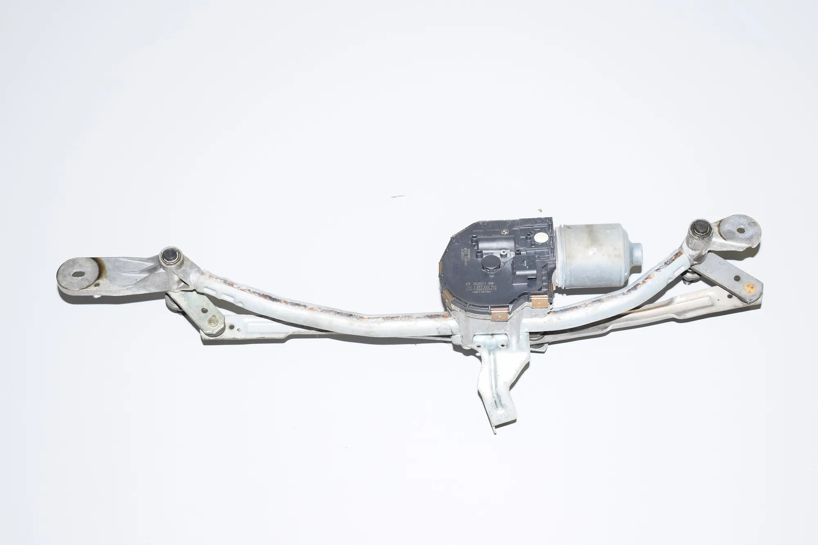 Front Windshield Wiper Mechanism – OEM 7305562 · BMW 5 (F10) 520 d 2011