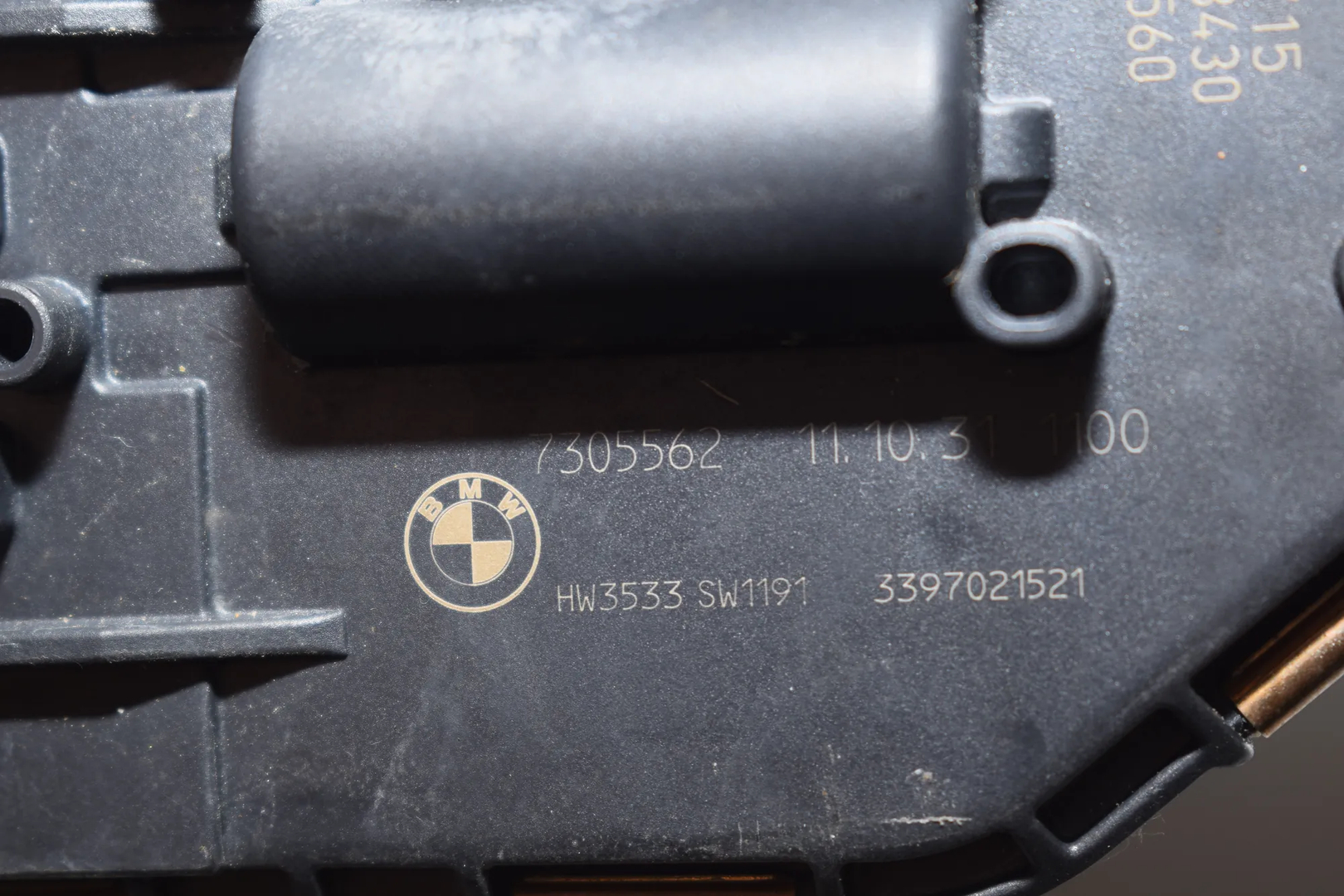 Front Windshield Wiper Mechanism – OEM 7305562 · BMW 5 (F10) 520 d 2011 – 6