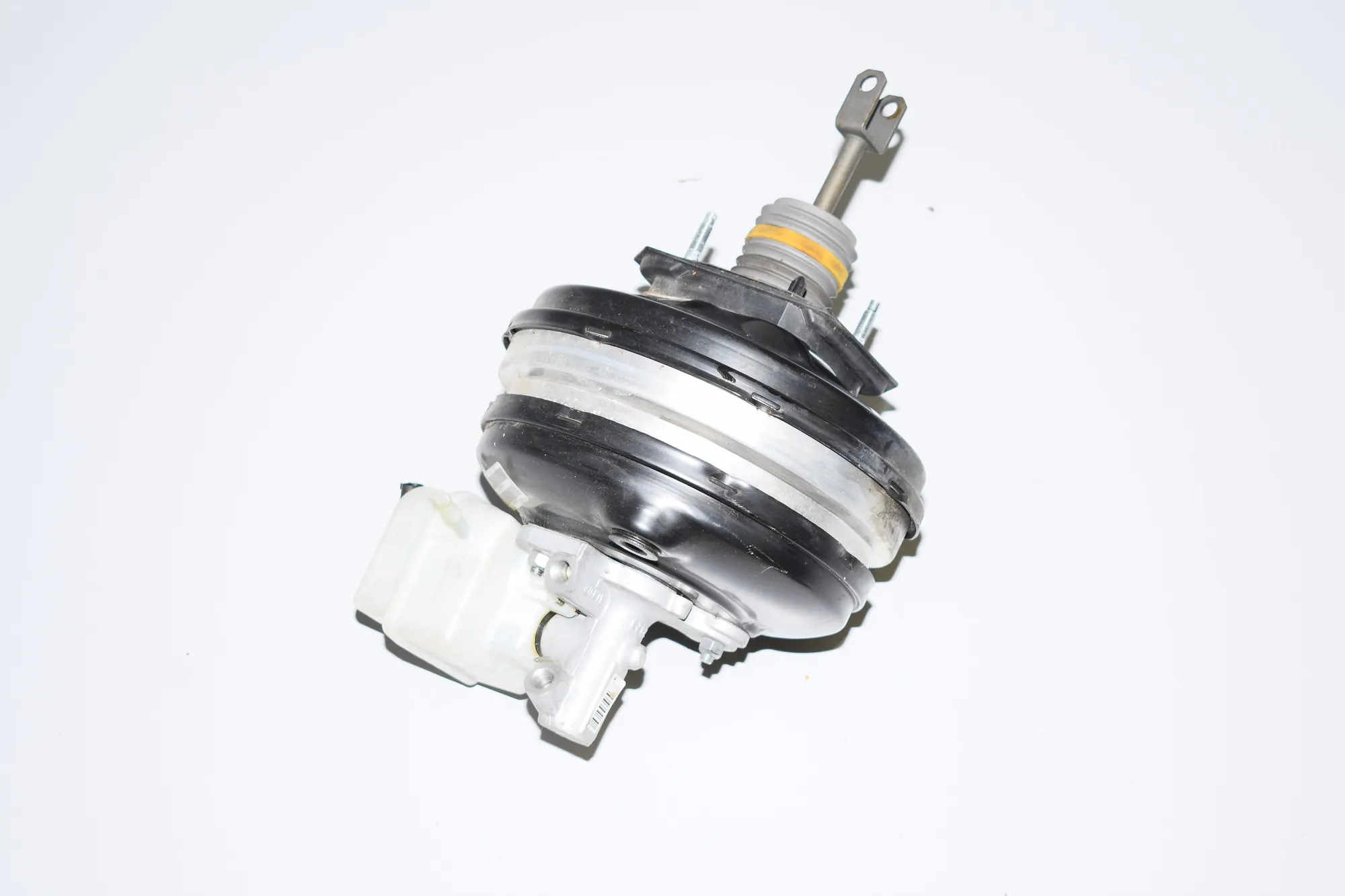 Brake Servo Booster – OEM 6796726 · BMW 5 (F10) 520 d 2011 – 3