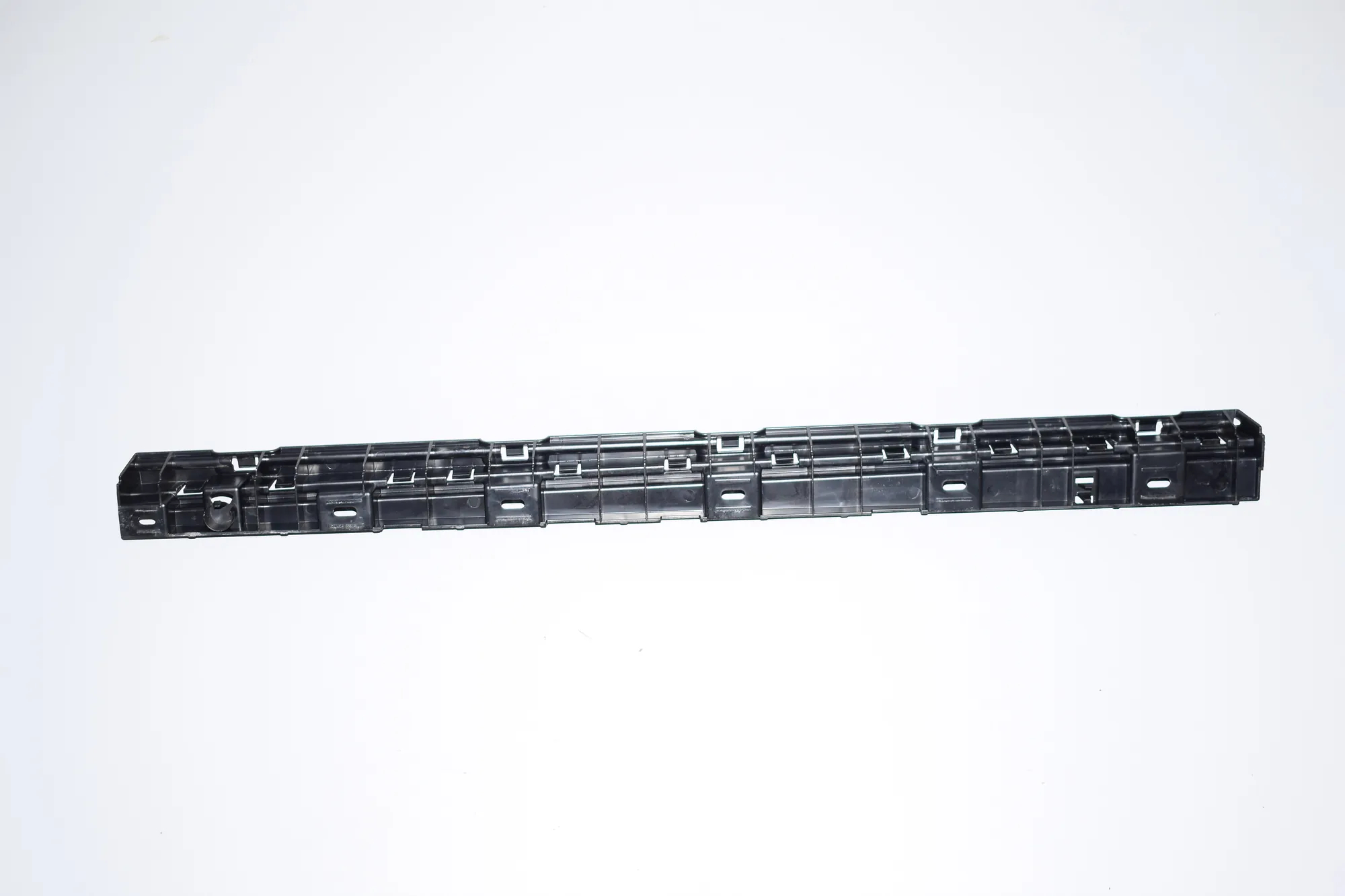 Sideskirt Bracket – OEM 7184778 · BMW 5 (F10) 520 d 2011 – 2