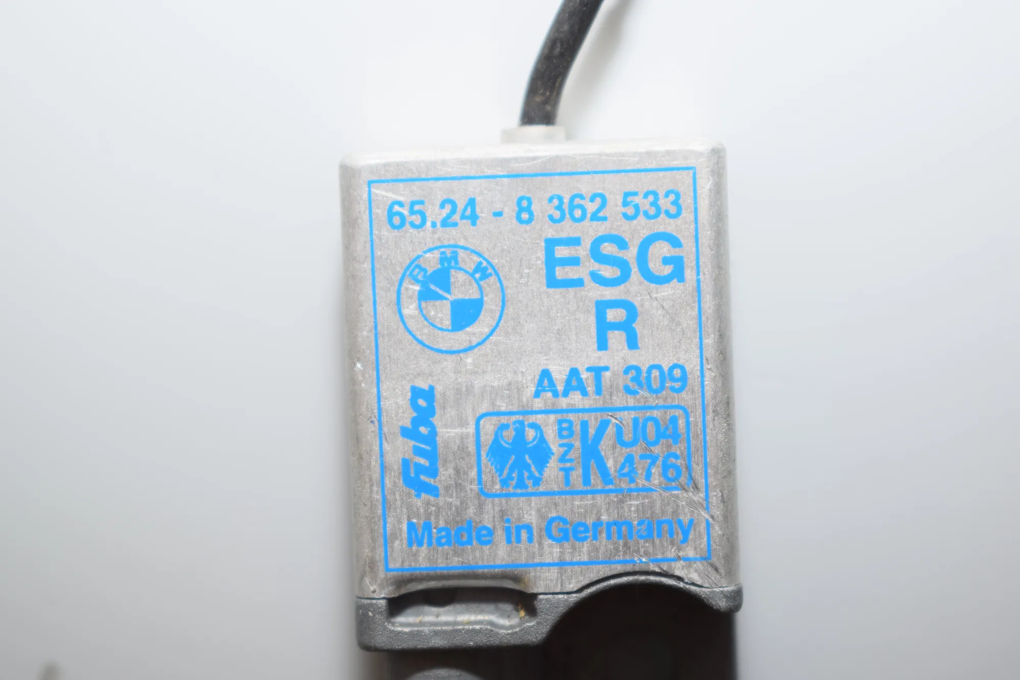 Antenna Amplifier – OEM 8362533 · BMW 5 Touring (E39) BMW 5 Touring (E39) 2001 – 4