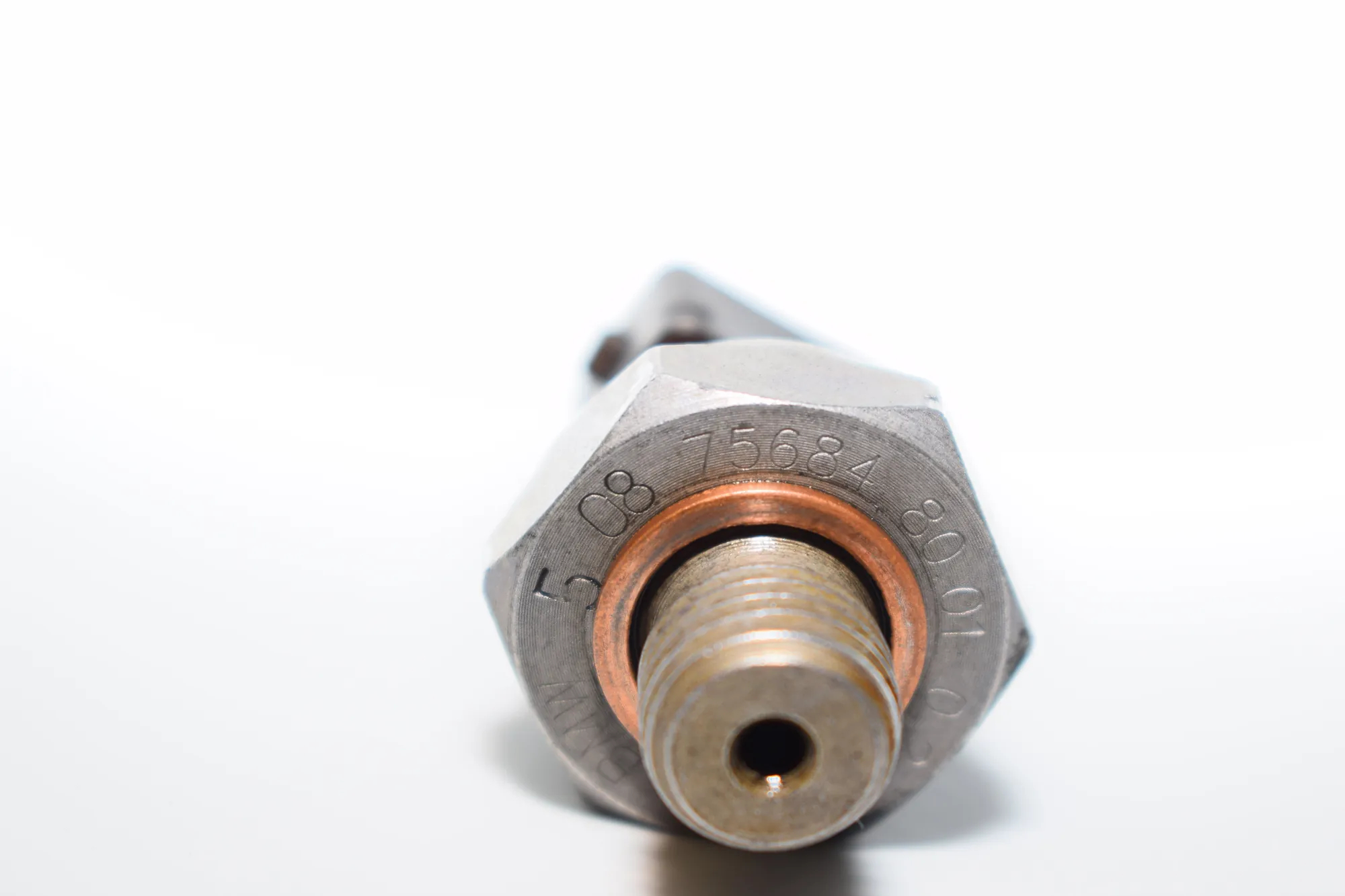 Oil Pressure Sensor – OEM 7568480 · BMW 1 (E87) BMW 1 (E87) 118 d 2008 – 4