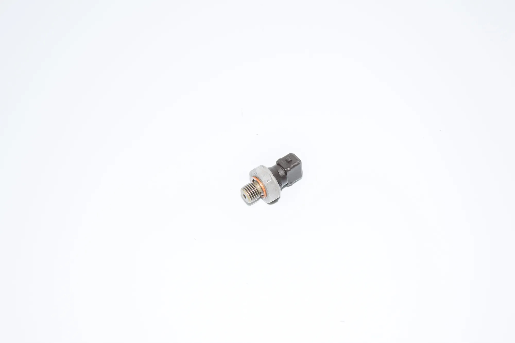 Oil Pressure Sensor – OEM 7568480 · BMW 1 (E87) BMW 1 (E87) 118 d 2008 – 3