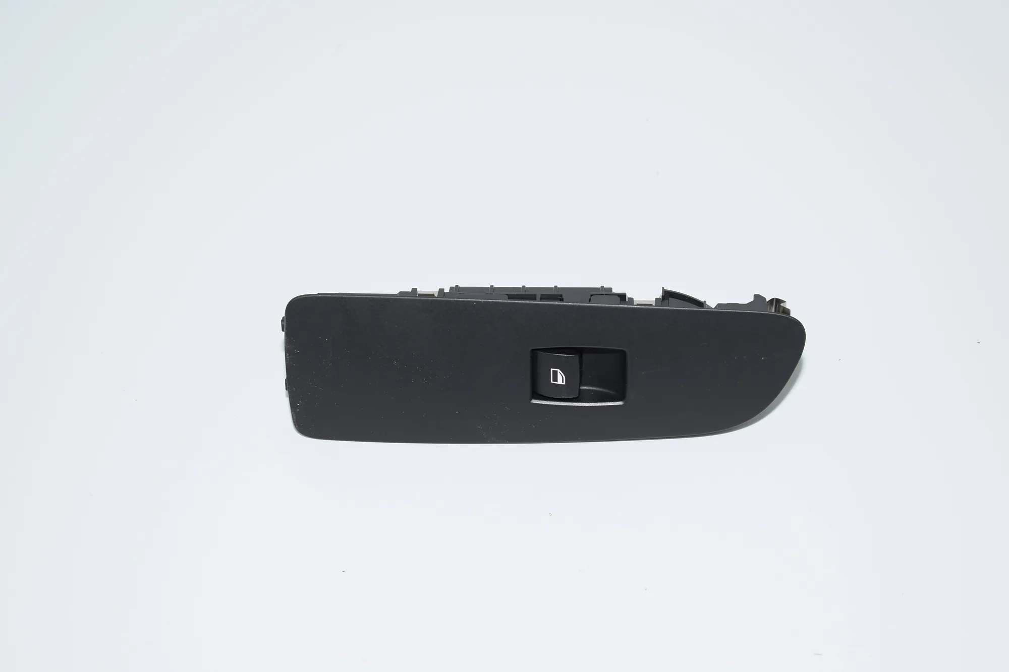 Front Left Door Window Switch – OEM 9163001 · BMW 1 (E81) 123 d 2009