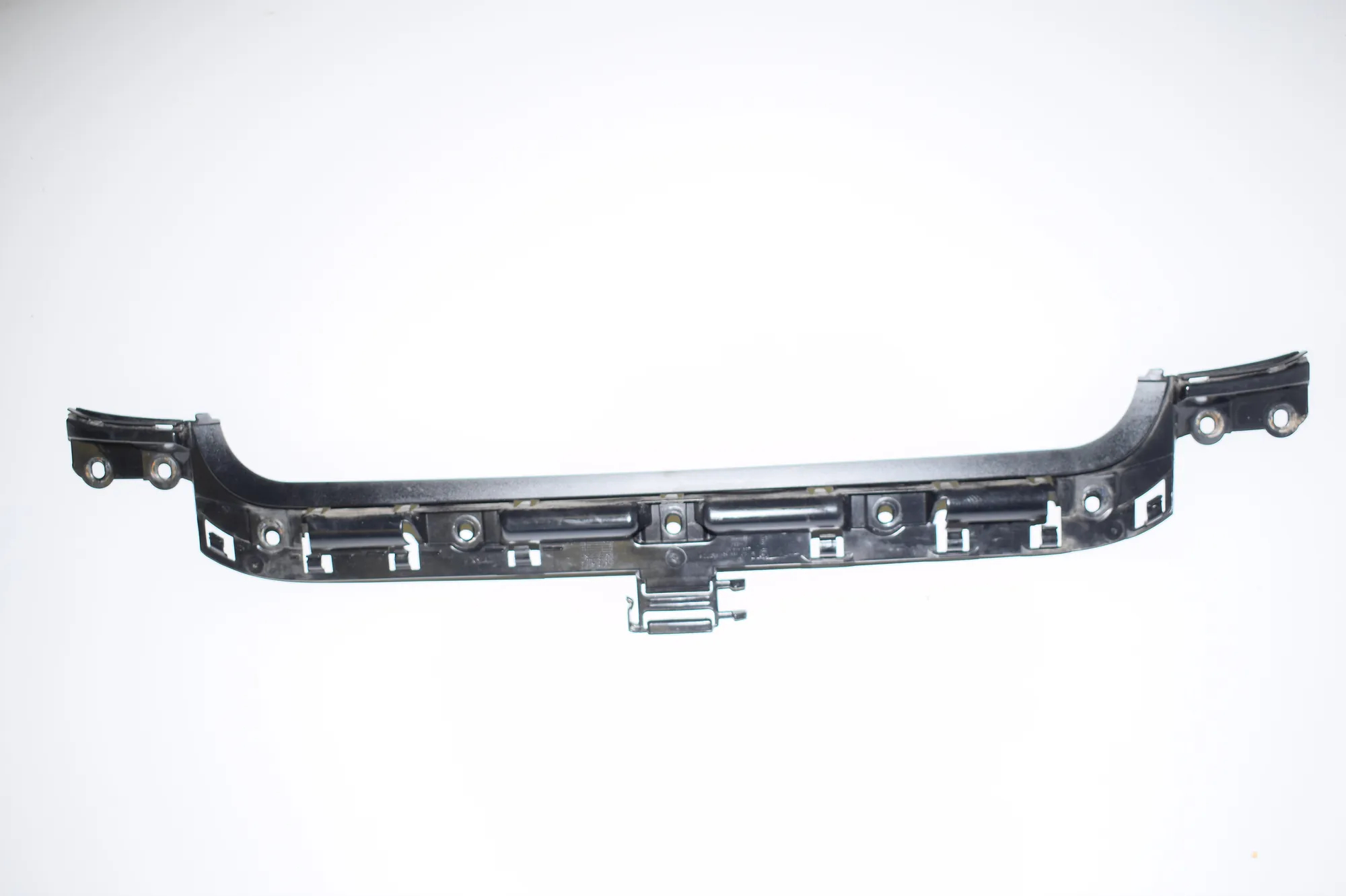 Rear Bumper Middle Bracket – OEM 7058521 · BMW 1 (E81) 123 d 2009