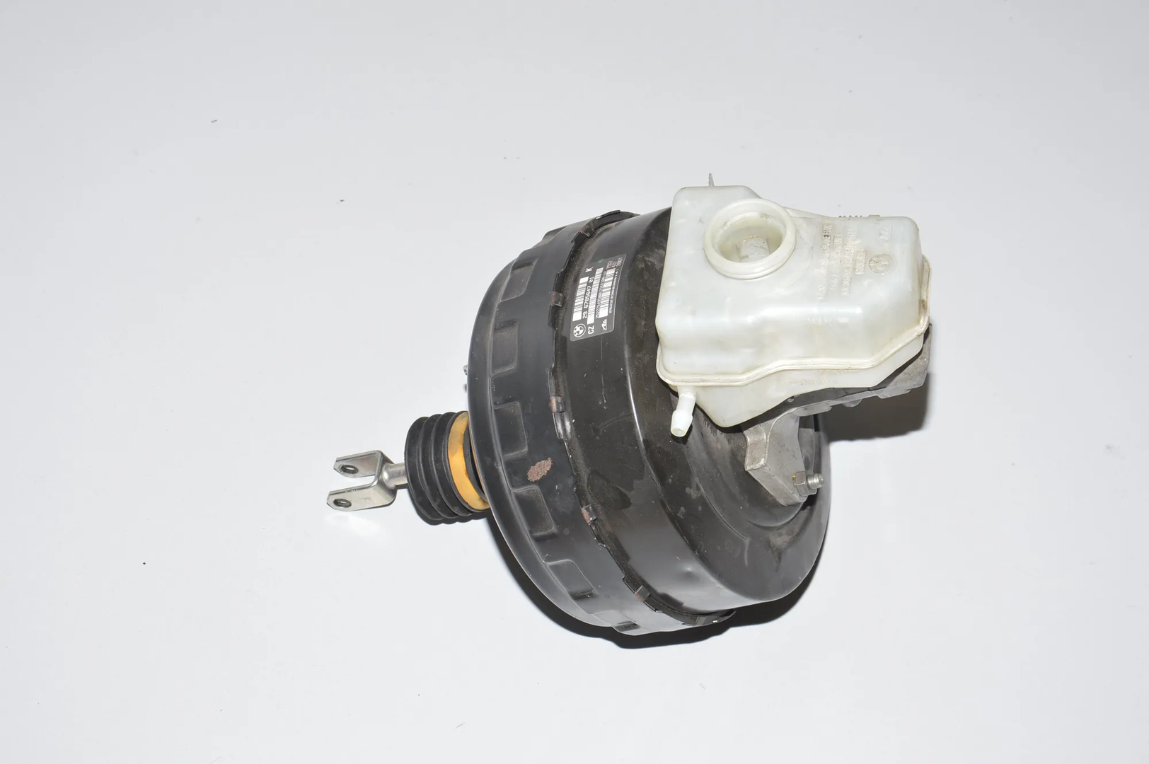 Brake Servo Booster – OEM 6785647 · BMW 1 (E81) 123 d 2009 – 4