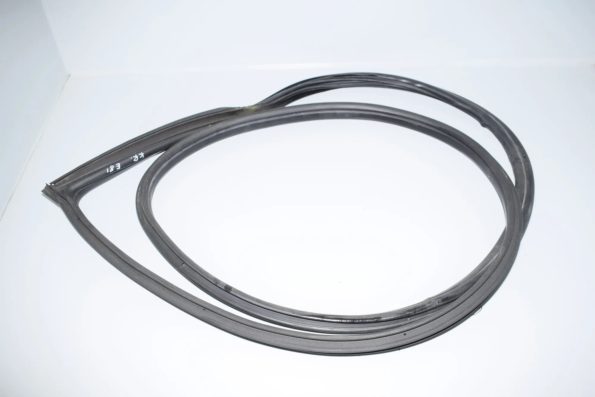 Front Left Door Seal Rubber · BMW 1 (E81) 123 d 2009 – 2