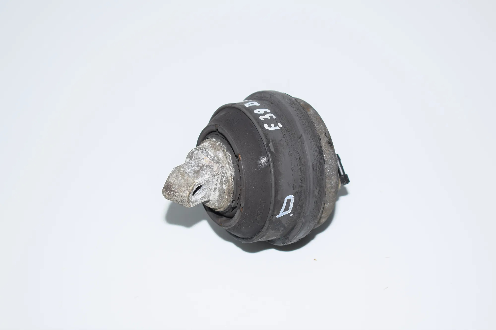 Right Side Engine Mount – OEM 1096514 · BMW 5 Touring (E39) 530 d 2003 – 2