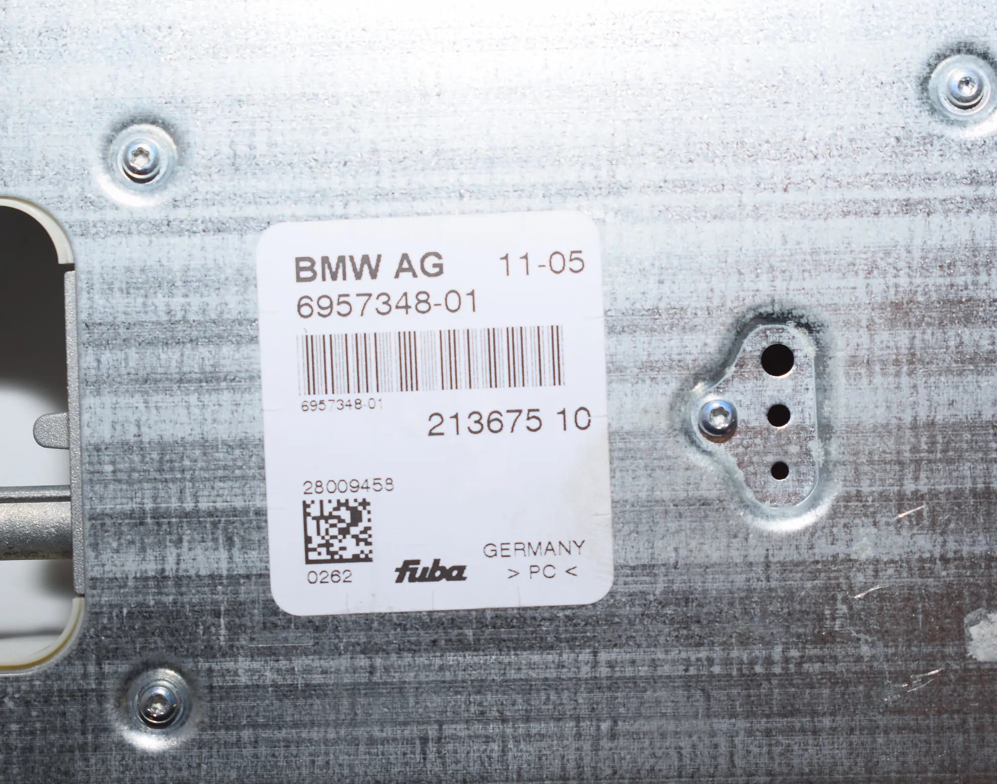 Antenna – OEM 6957348 · BMW 6 Cabrio (E64) 650 i 2005 – 4