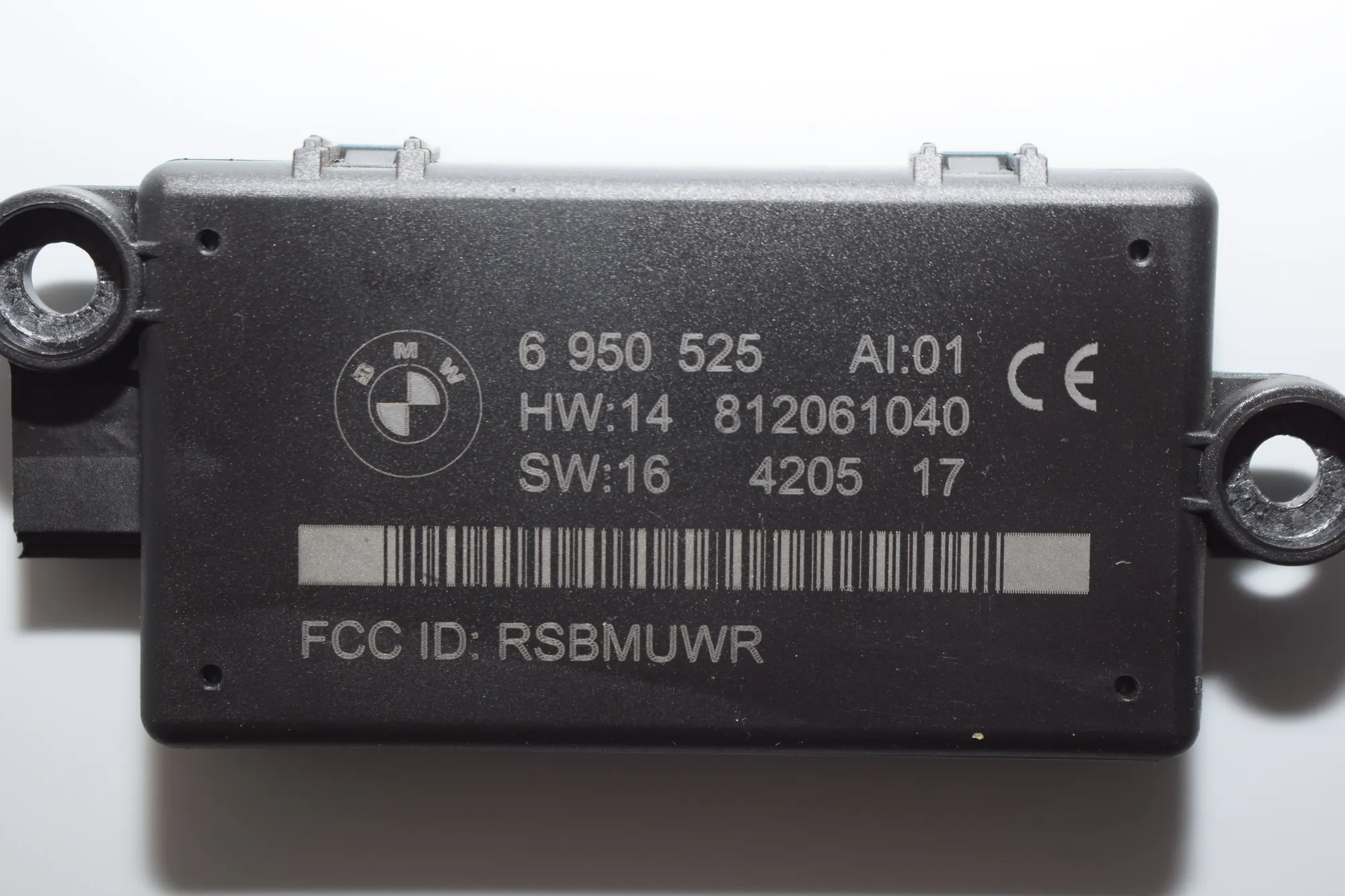 Other Control Units – OEM 6950525 · BMW 6 Cabrio (E64) 650 i 2005 – 4