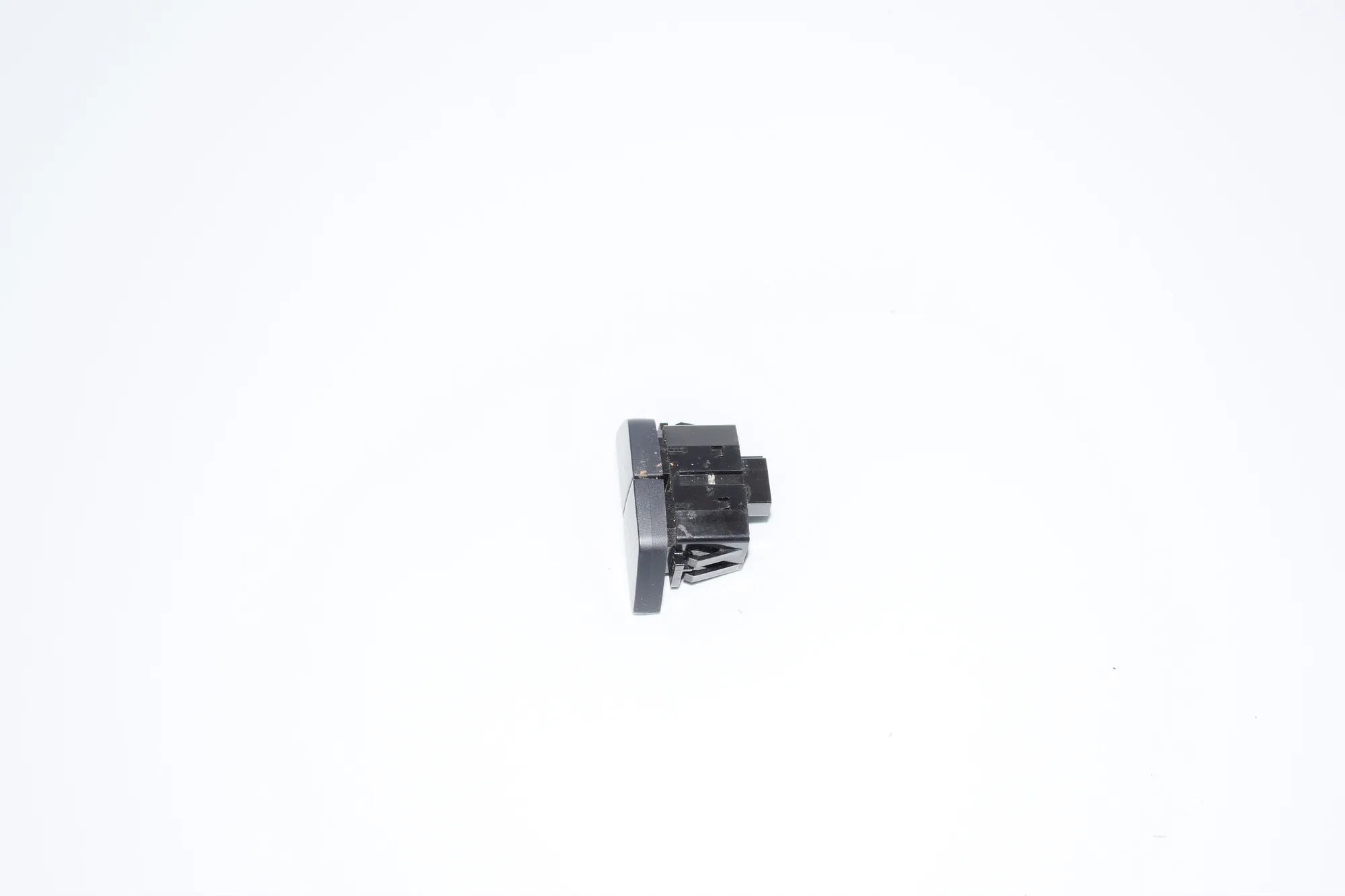Switches – OEM 6921669 · BMW 6 Cabrio (E64) 650 i 2005 – 2