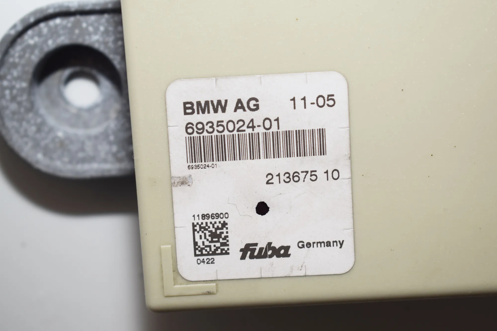 Antenna – OEM 6935024 · BMW 6 Cabrio (E64) 650 i 2005 – 5