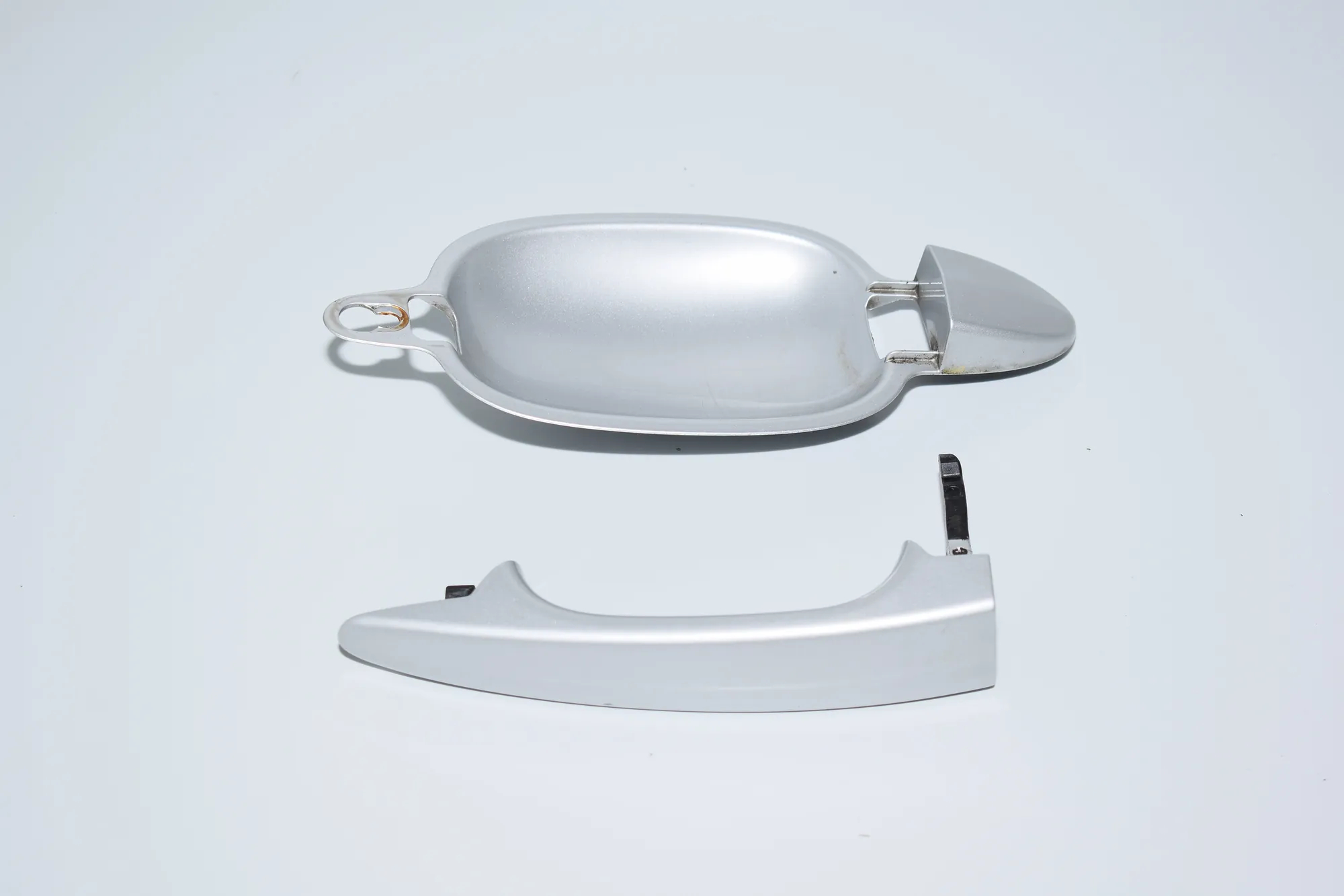 Front Left Door Exterior Handle · BMW 6 Cabrio (E64) 650 i 2005 – 2